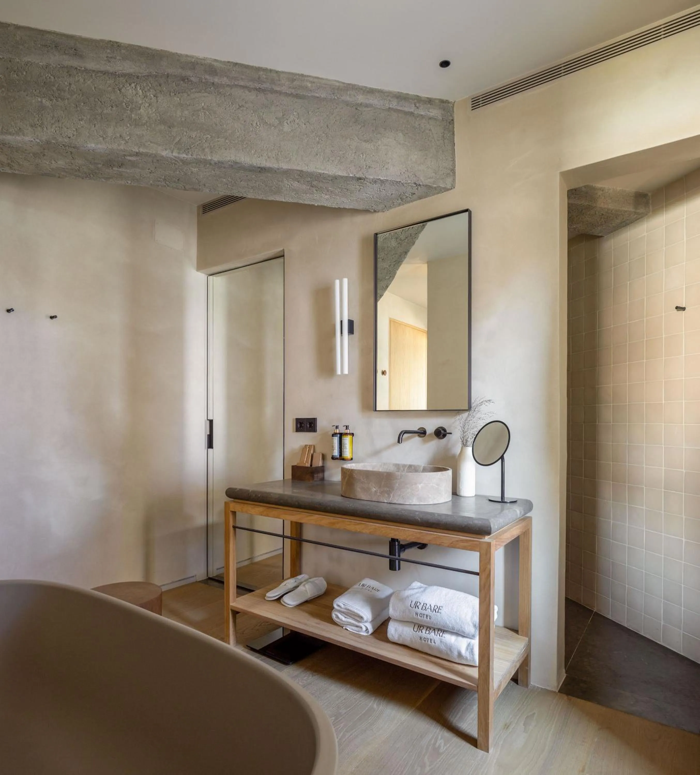 Bathroom, Bed in Hotel Ur Bare