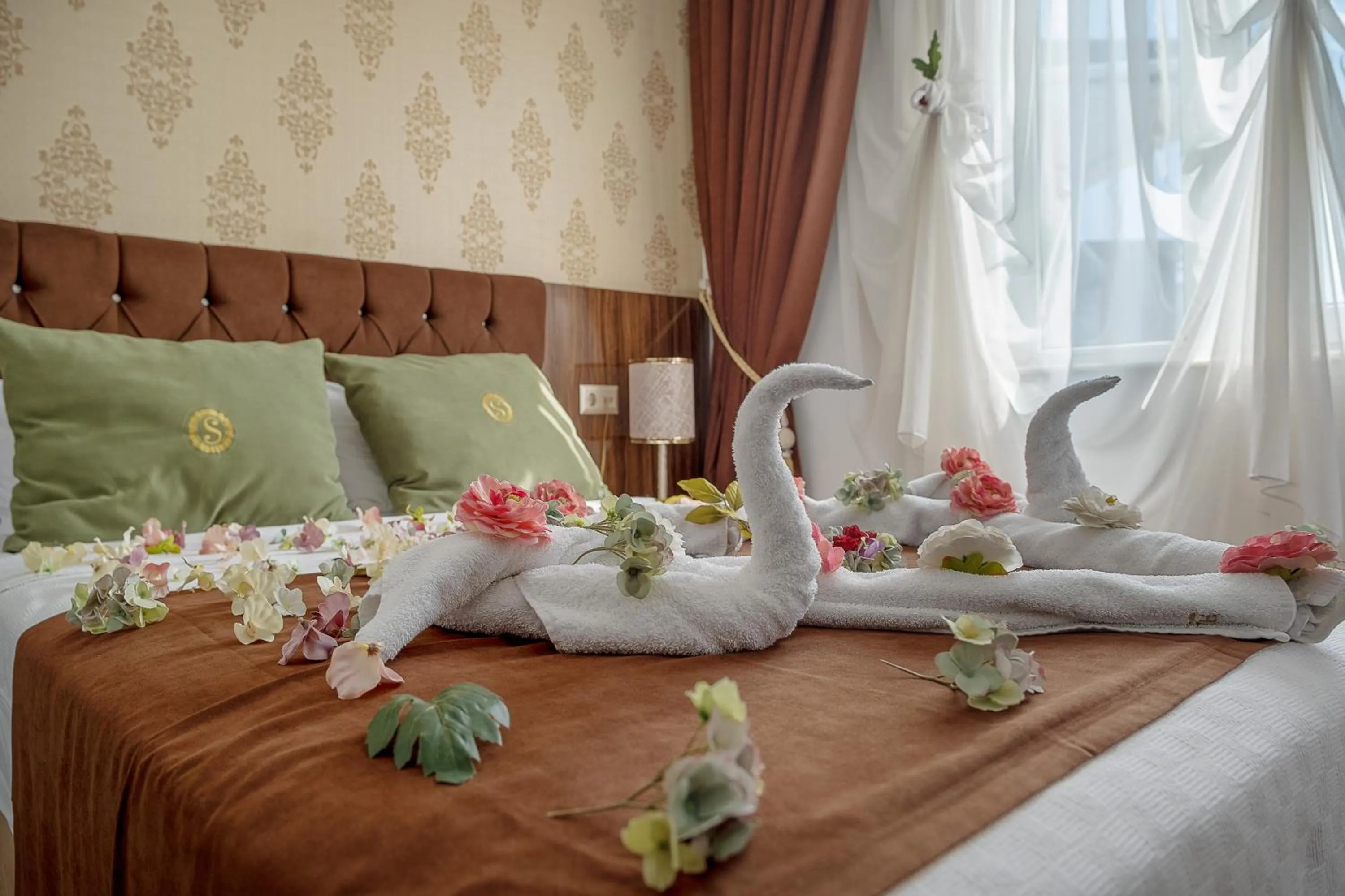 Bed in HOTEL S WHITE