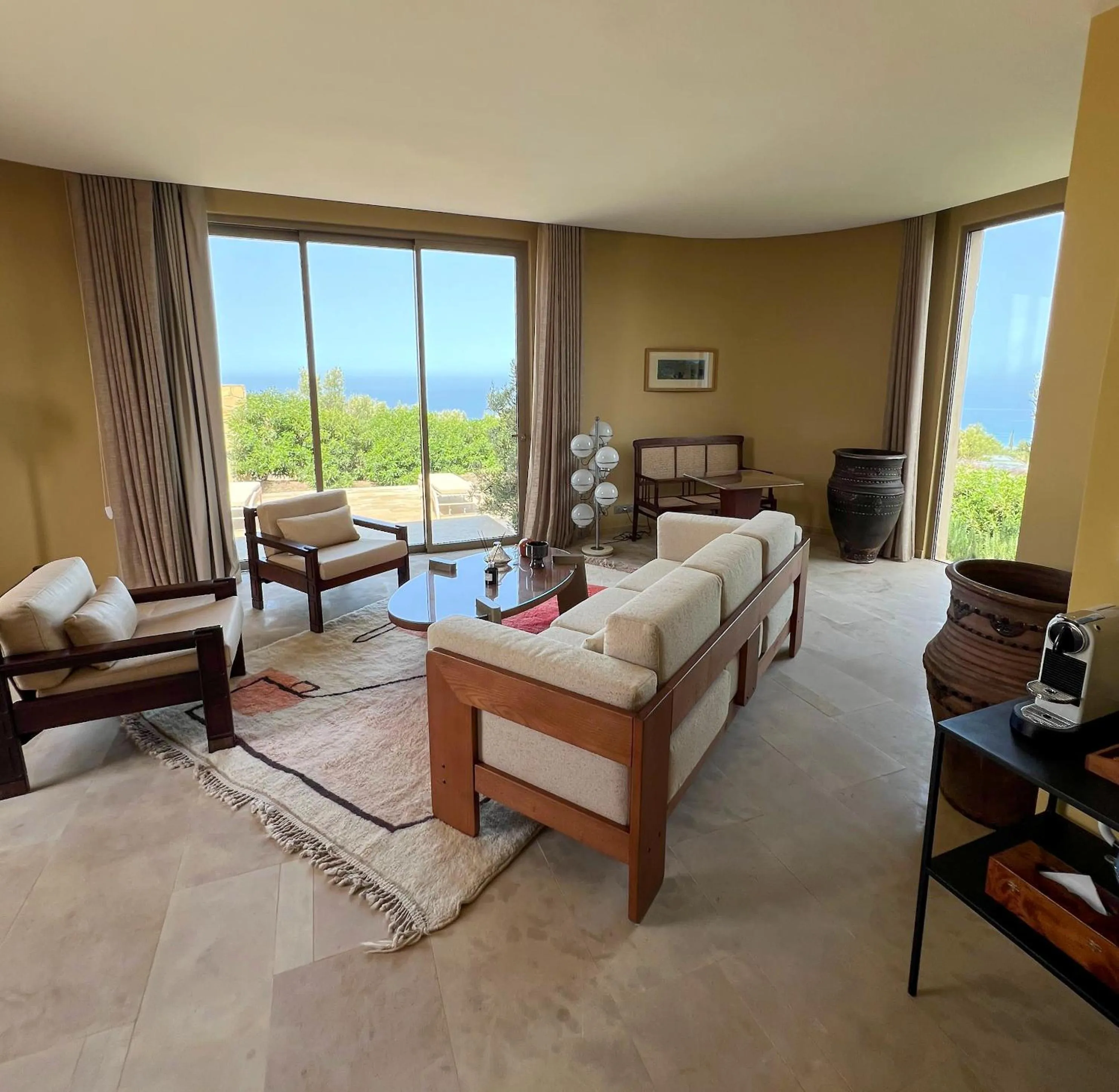 Juba Accessible Suite with private garden in La Fiermontina Ocean