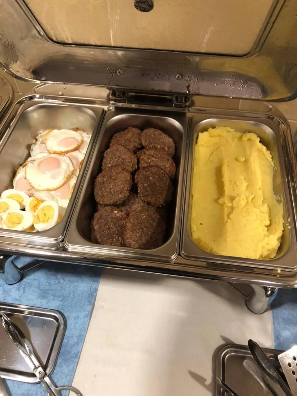 Breakfast in Rasoda Hotel&Restaurant