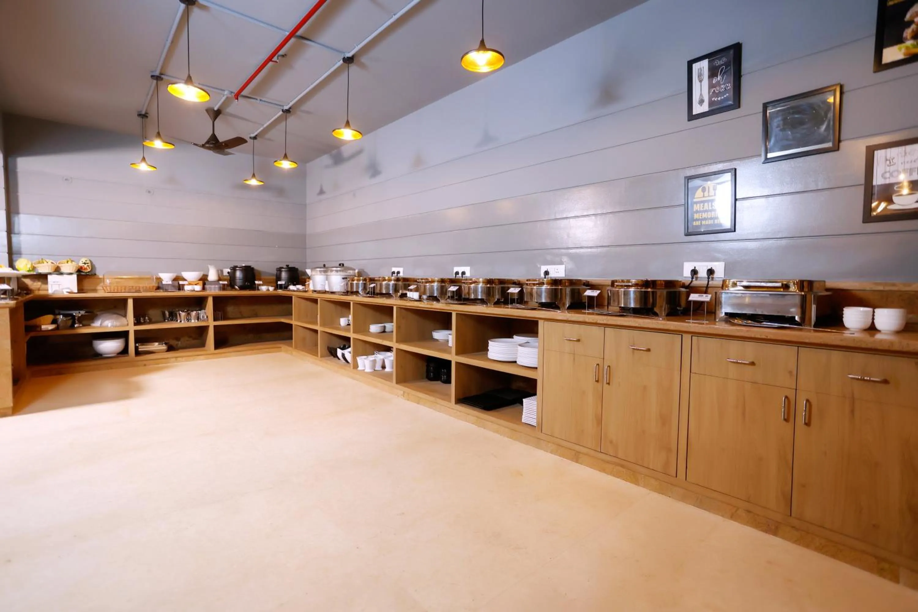 Buffet breakfast in Hotel Dolphin Grand