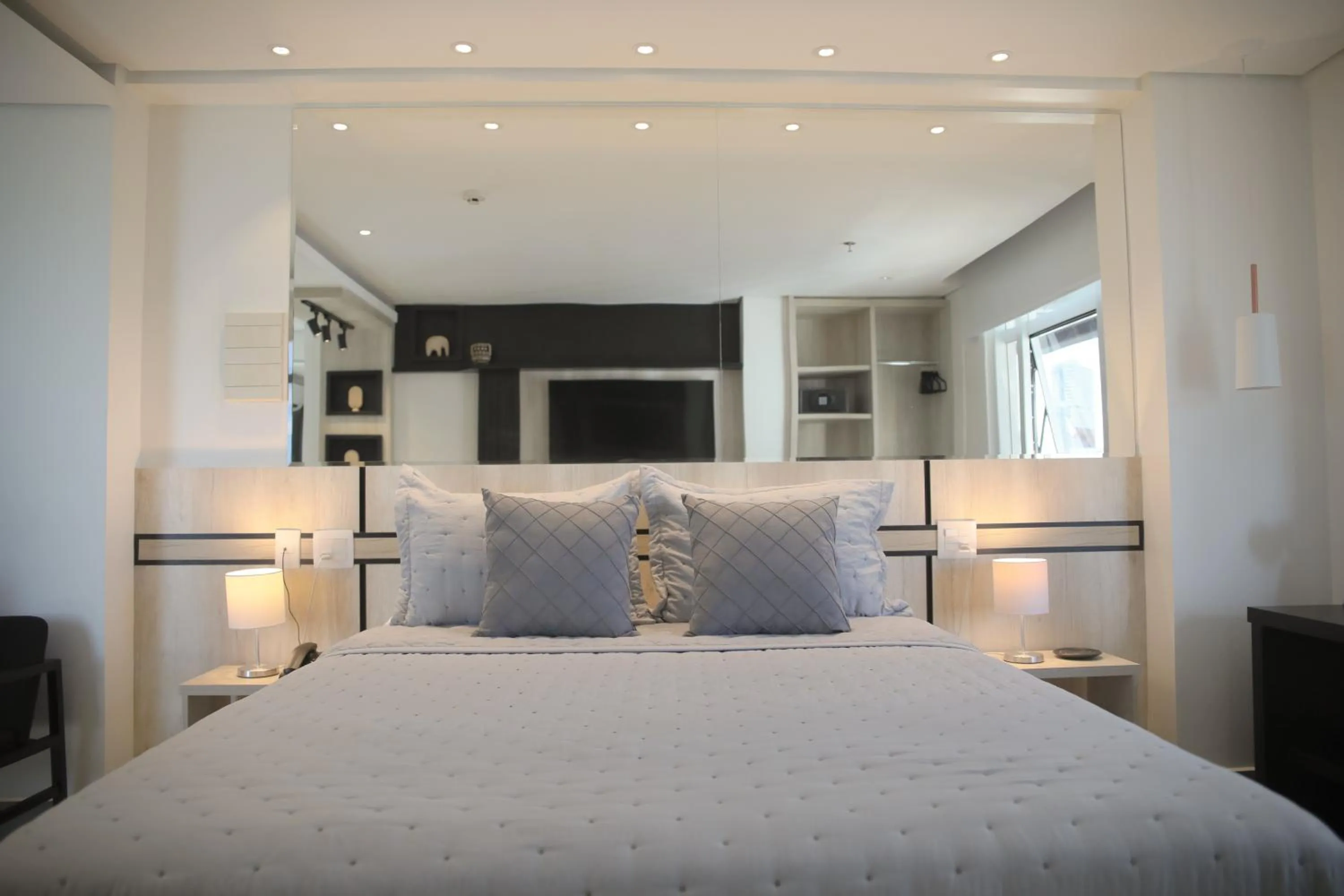 Bed in Hotel Black Inn Flamboyant