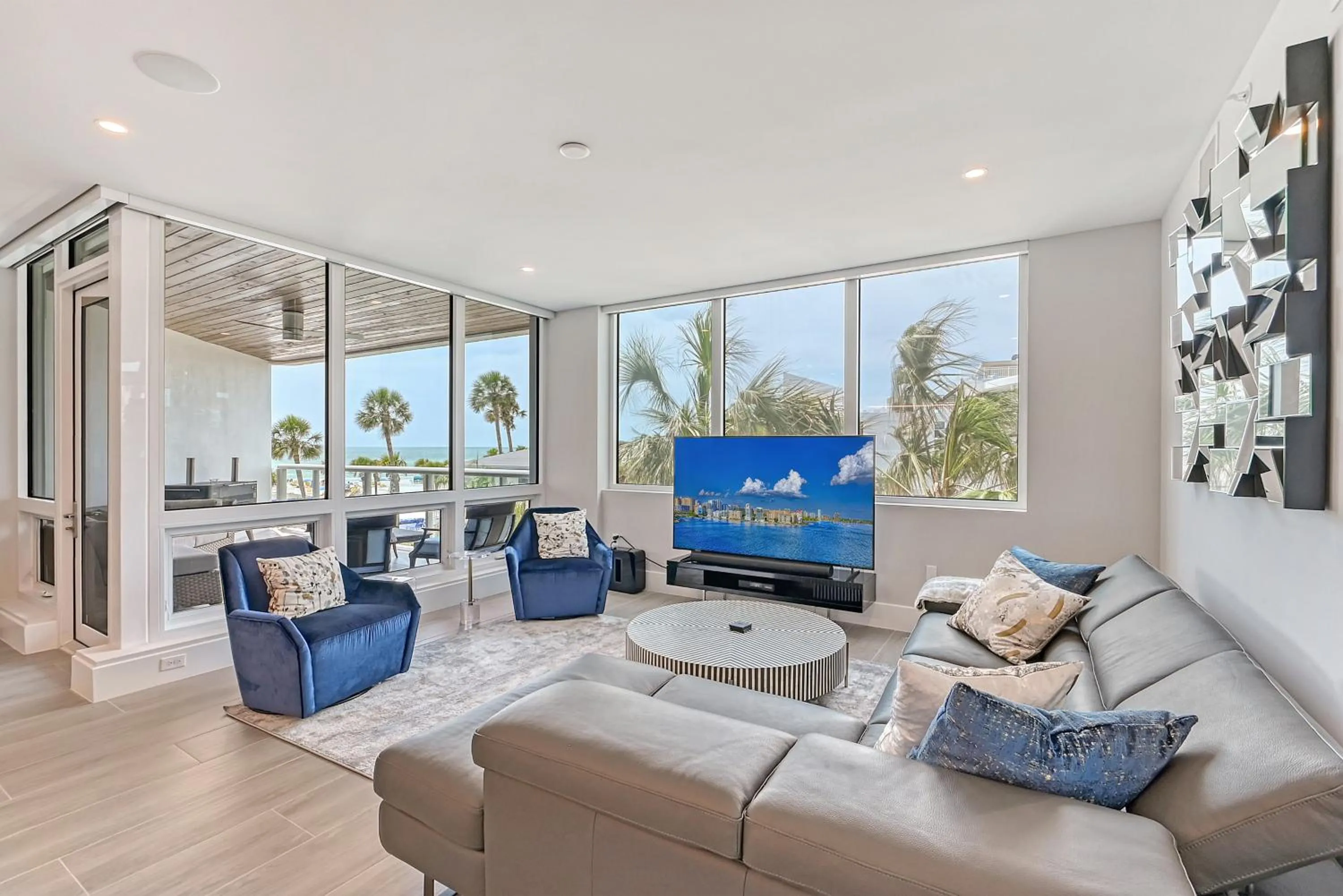 TV and multimedia in Ten35 Seaside Rentals