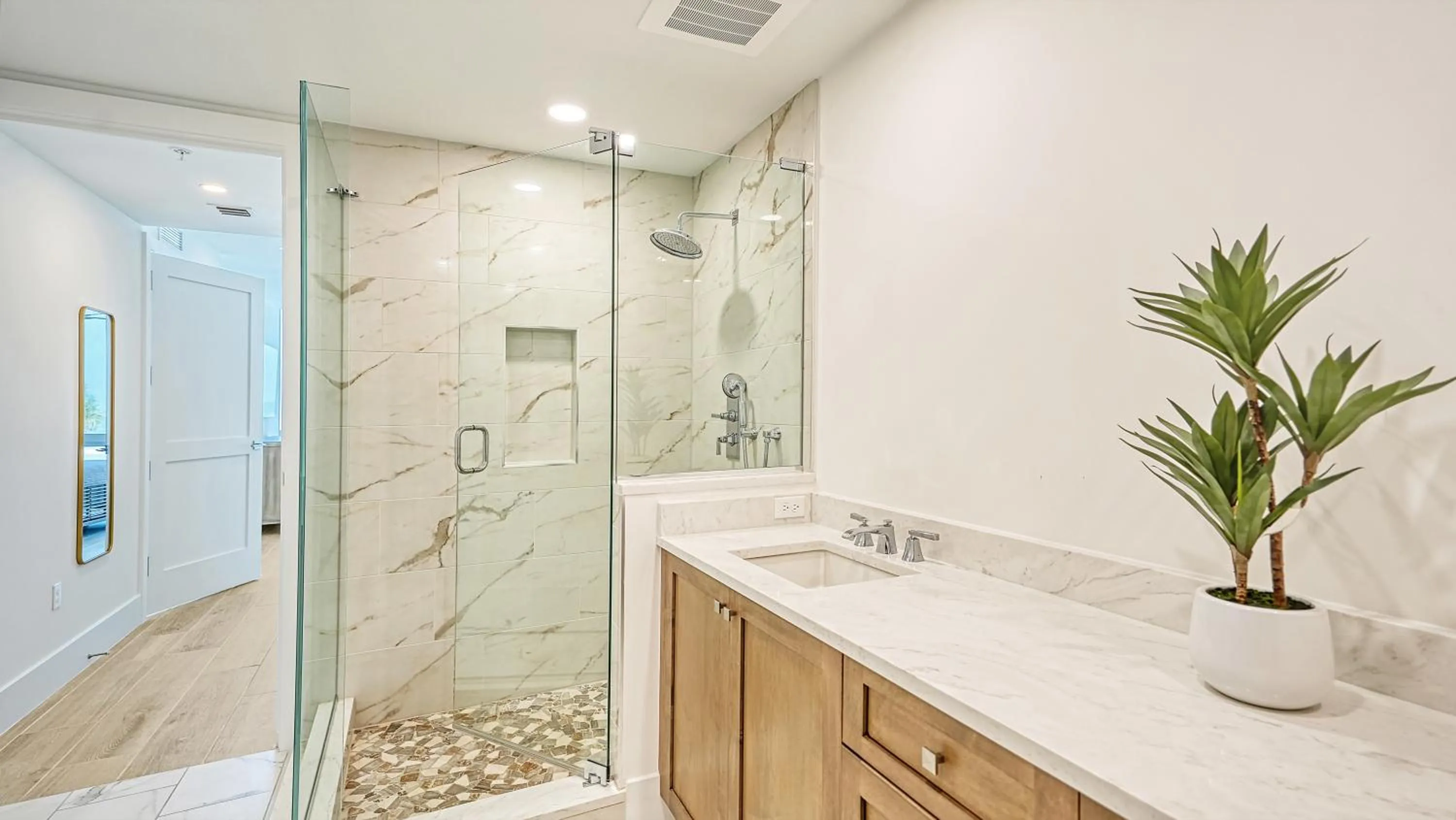 Shower in Ten35 Seaside Rentals