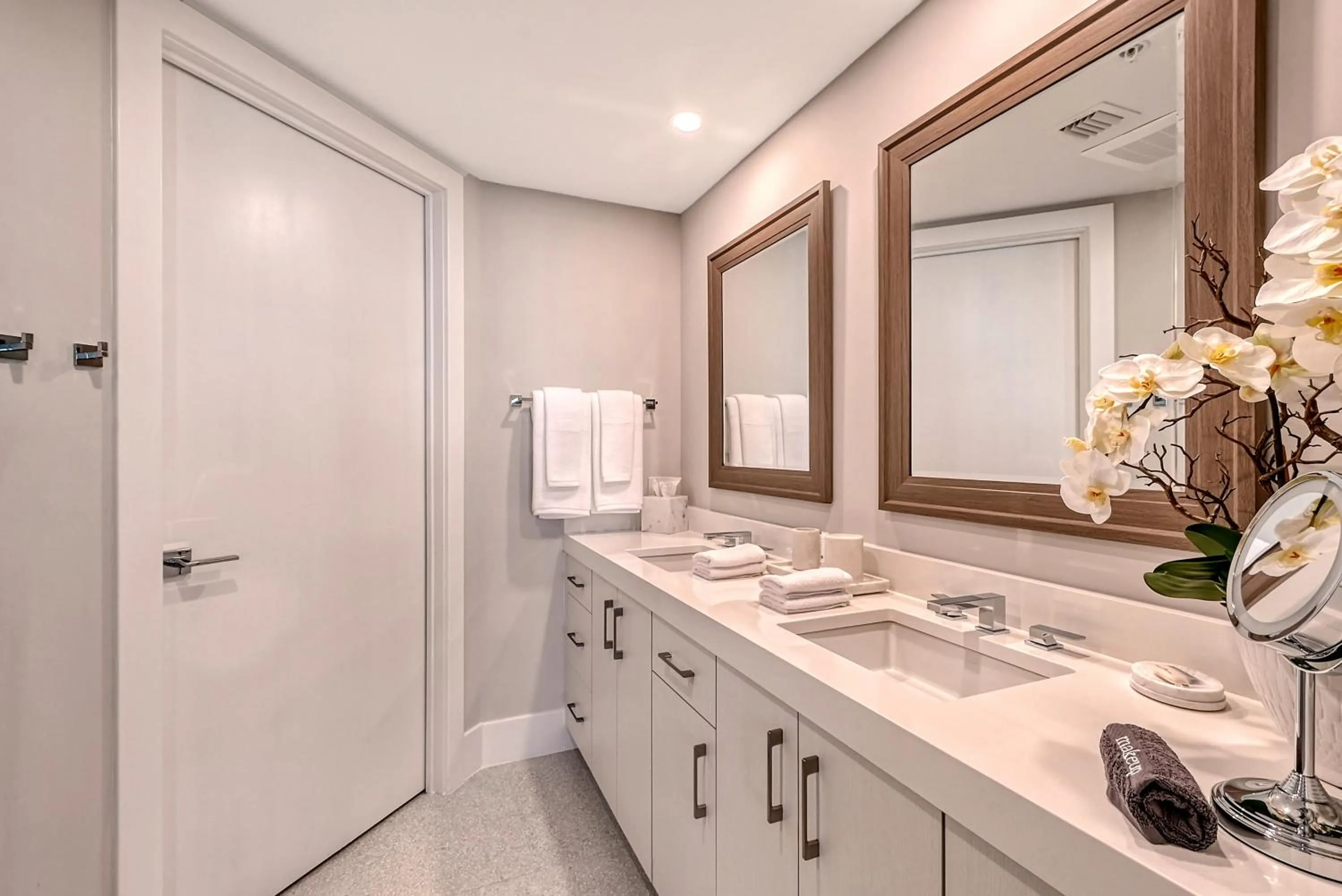 Shower in Ten35 Seaside Rentals