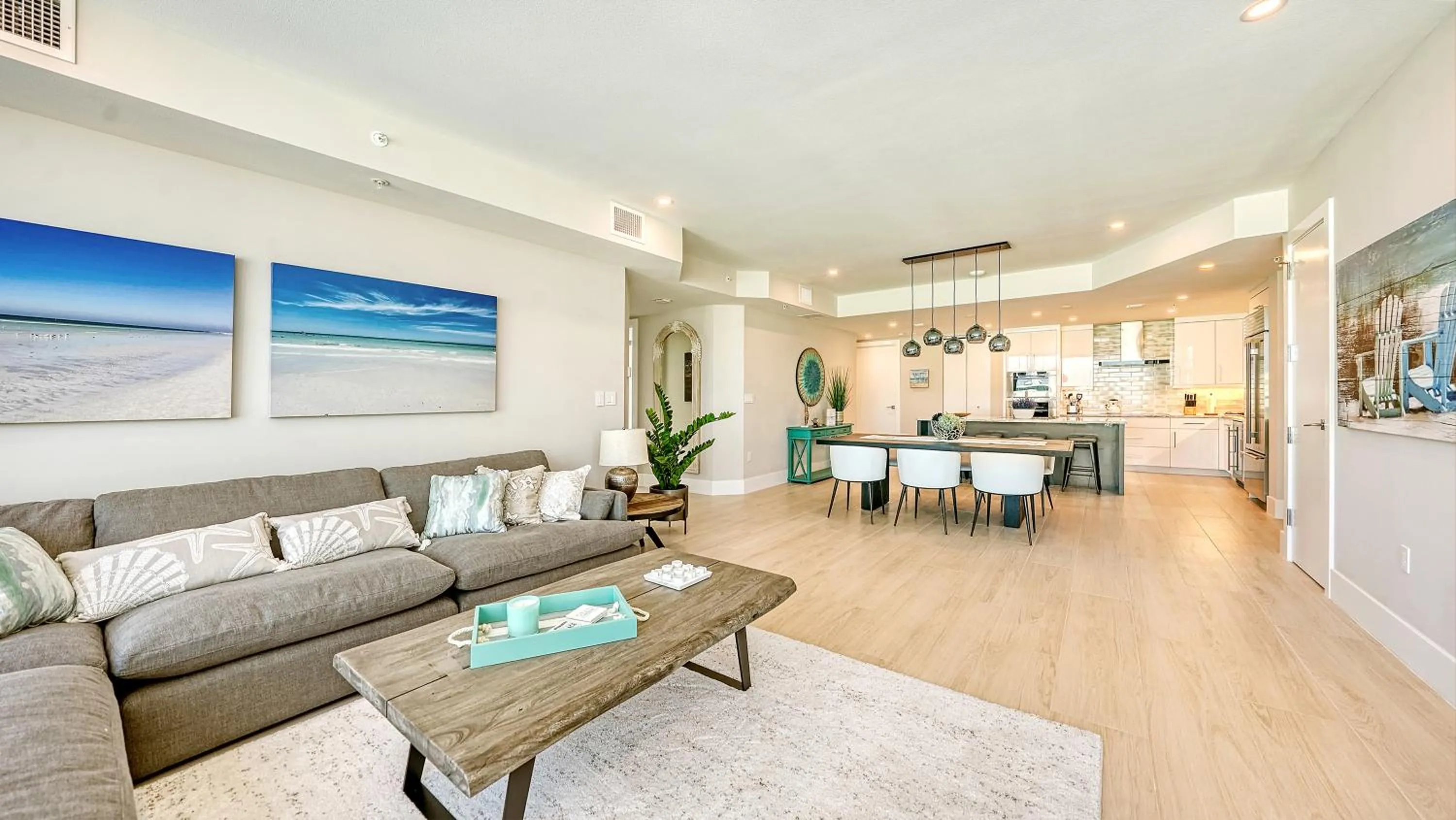 TV and multimedia in Ten35 Seaside Rentals