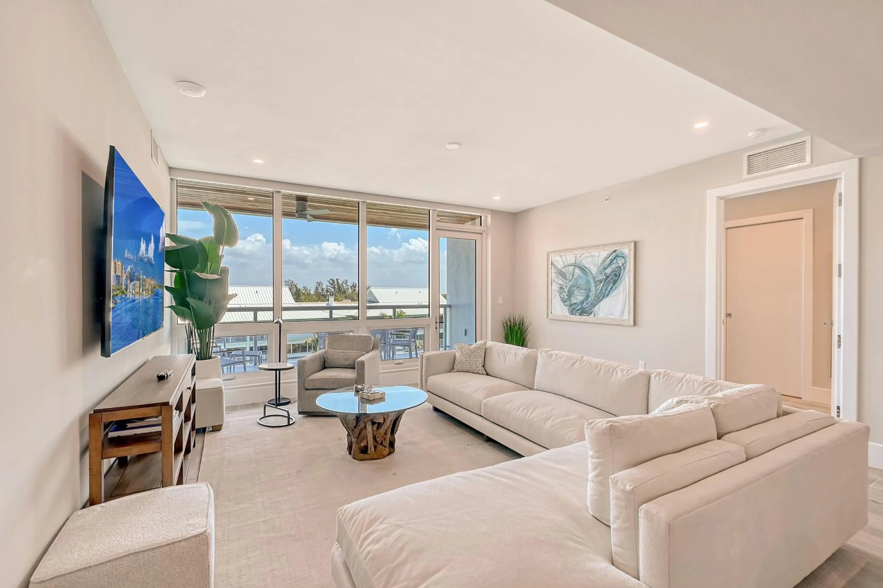 TV and multimedia in Ten35 Seaside Rentals