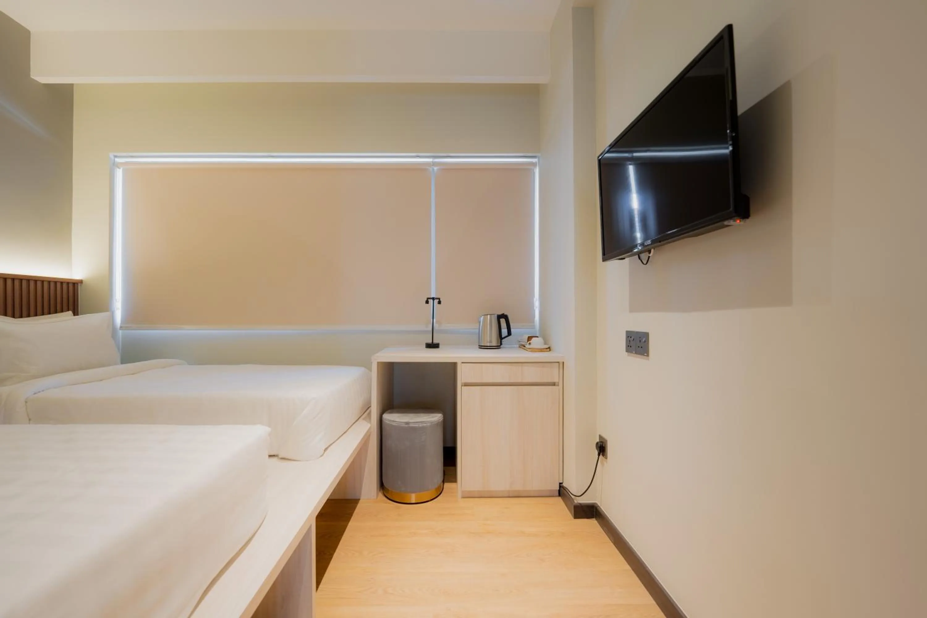 Guests, Bed in Matata Hotel Kota Kinabalu