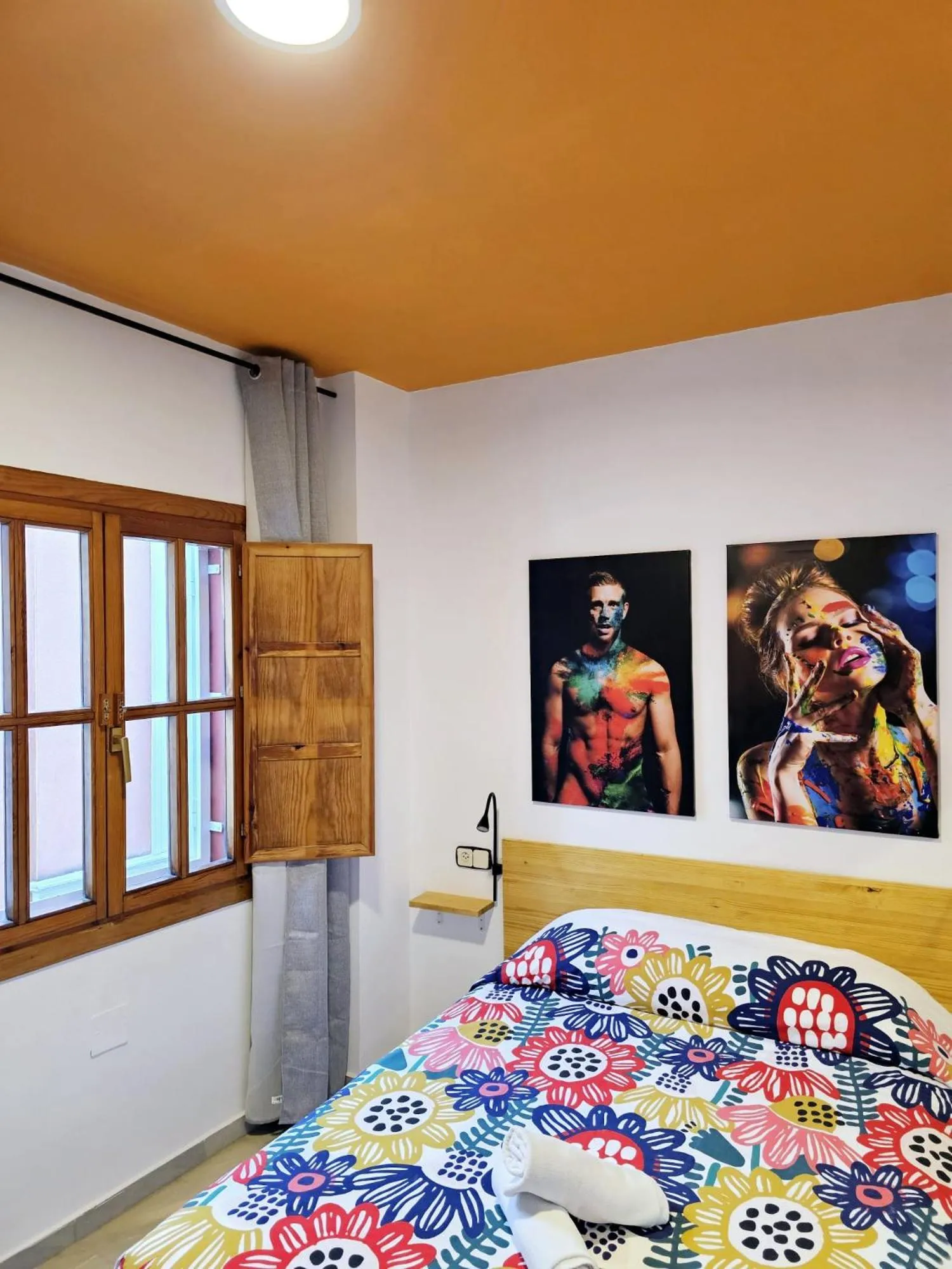 Bed in Arc House Plaza