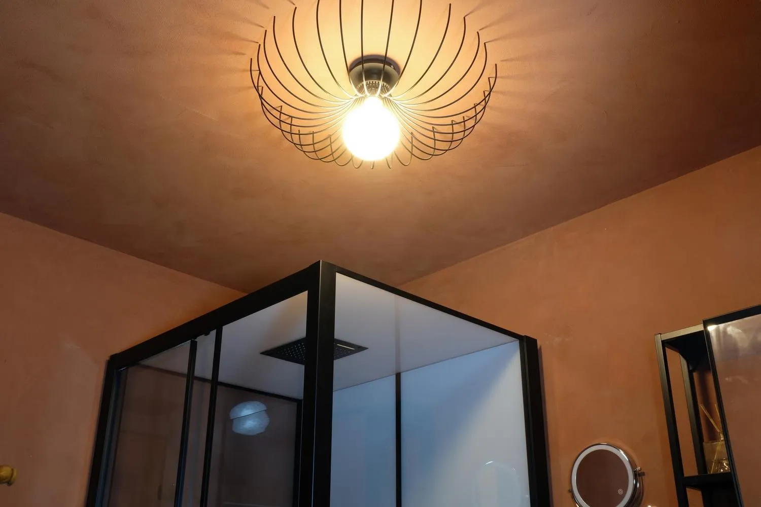 Bathroom in La Verrière - Chambre d'hôtes et gîte de charme