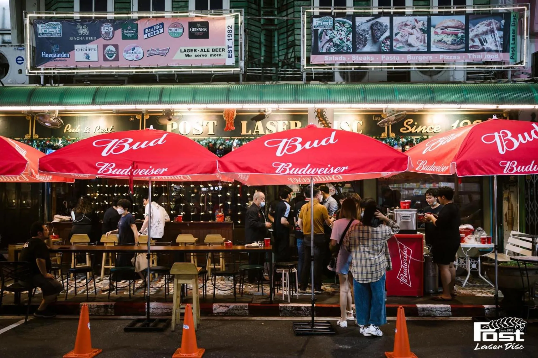 Nightclub / DJ in Lamoon Hostel