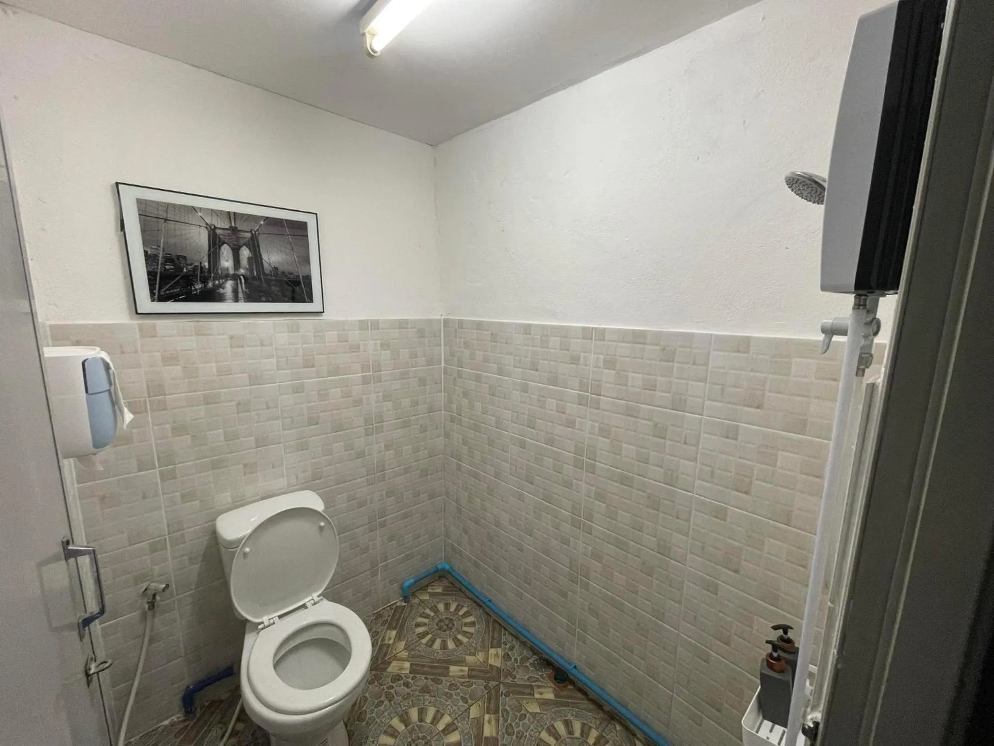 Shower in Lamoon Hostel