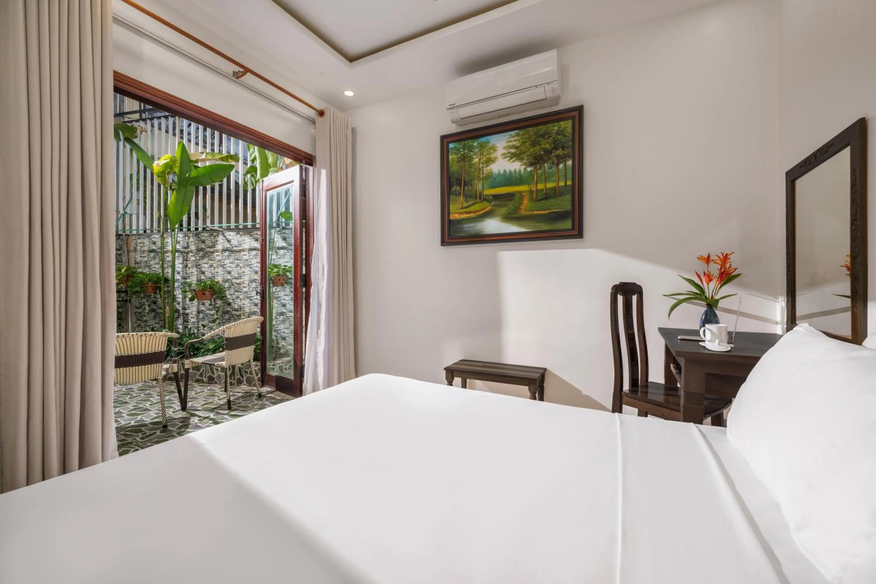 Bed in Flower Villa - STAY 24H