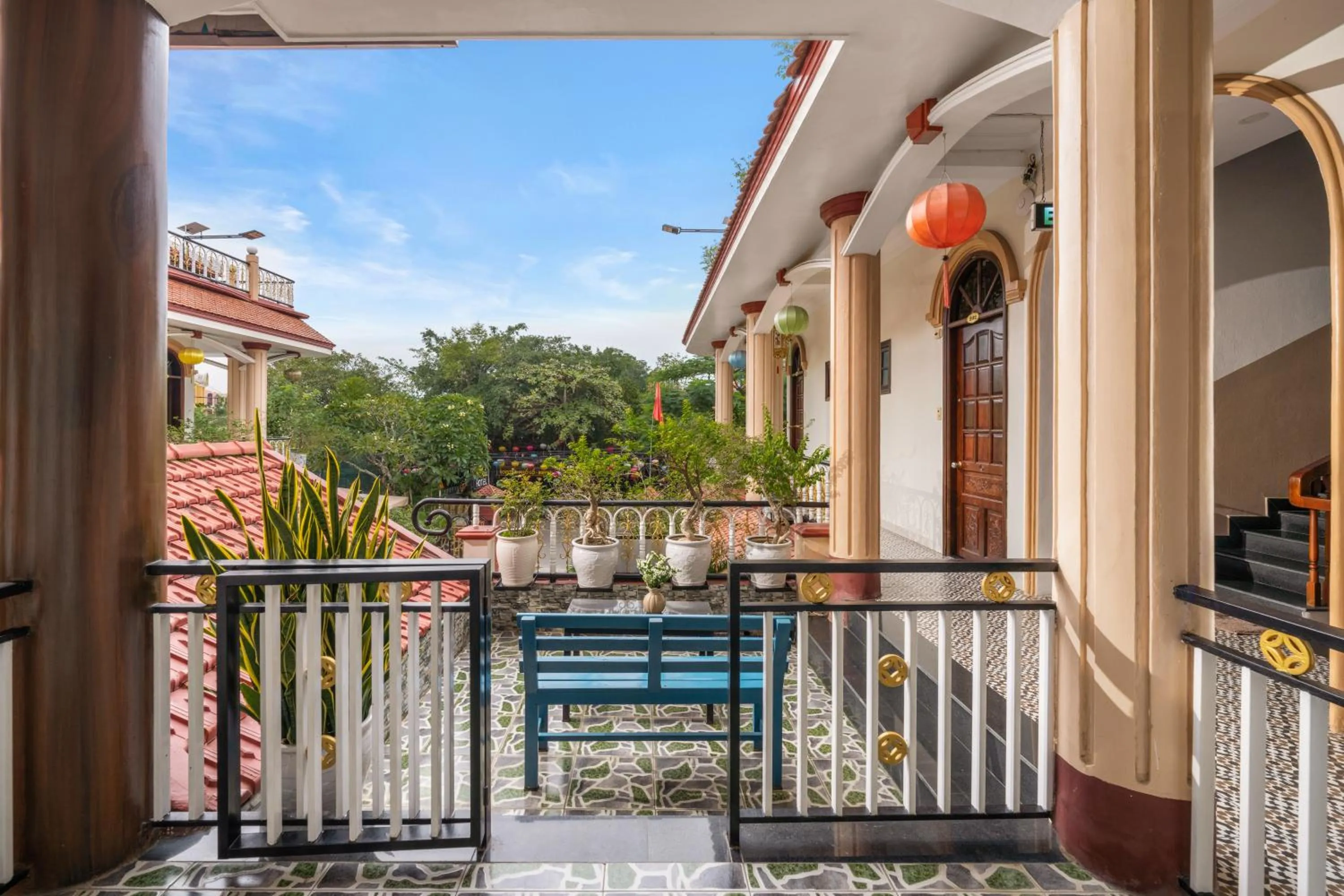 Property building in Flower Villa - STAY 24H