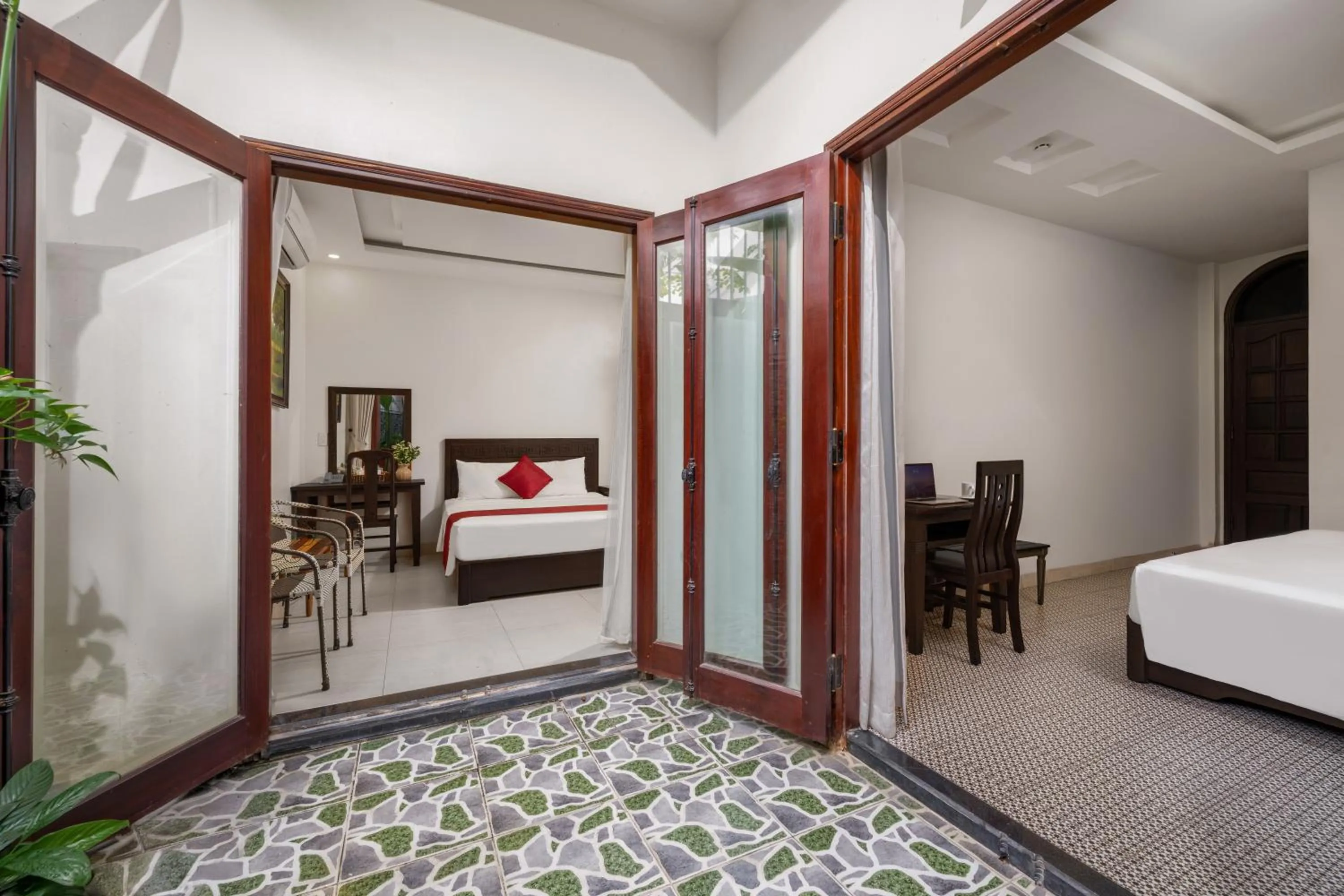 Bed in Flower Villa - STAY 24H