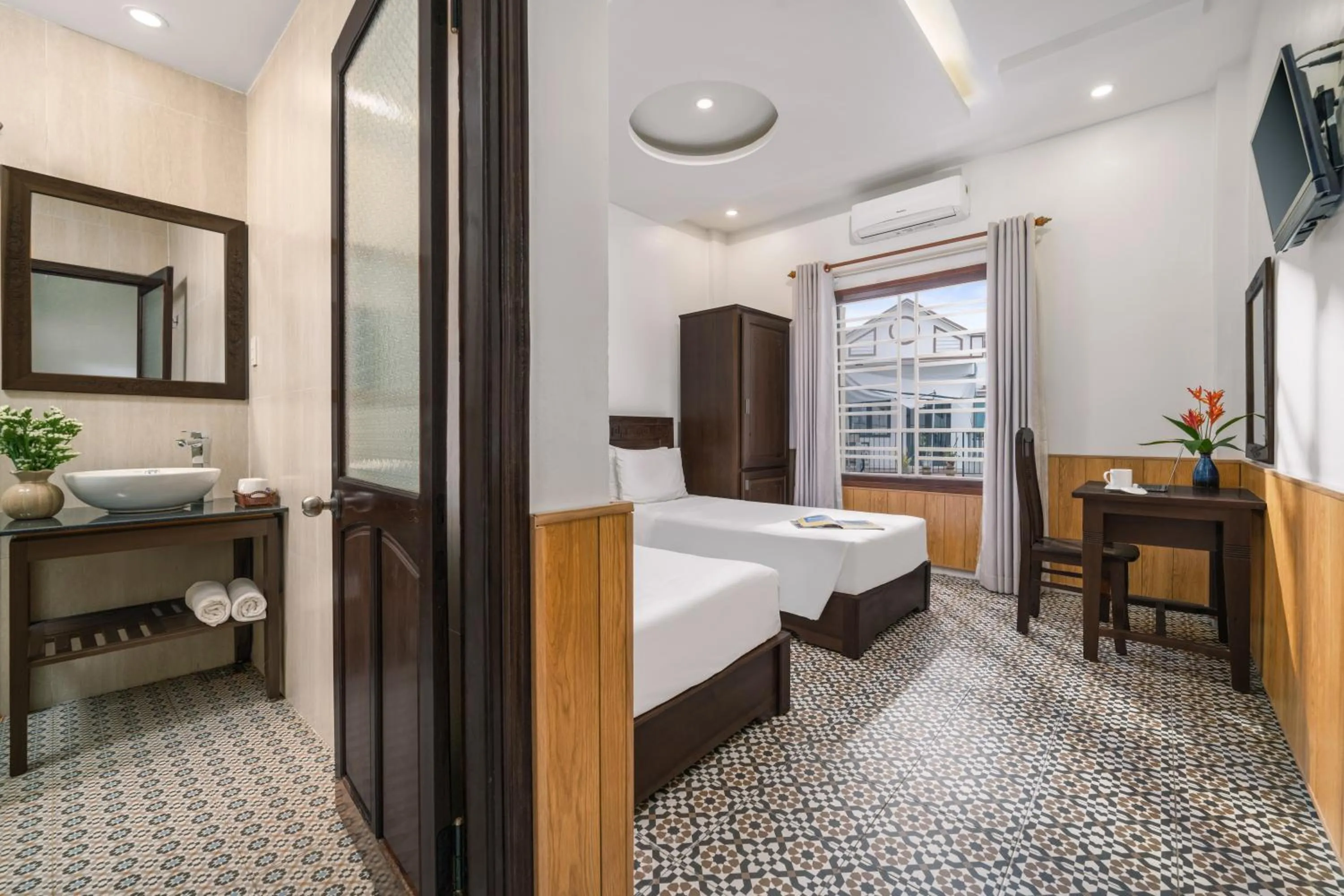 Bed in Flower Villa - STAY 24H