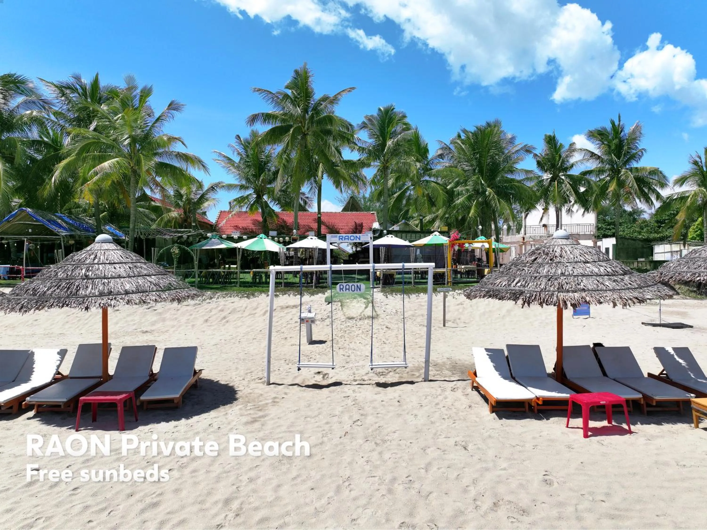 Beach in Flower Villa - STAY 24H