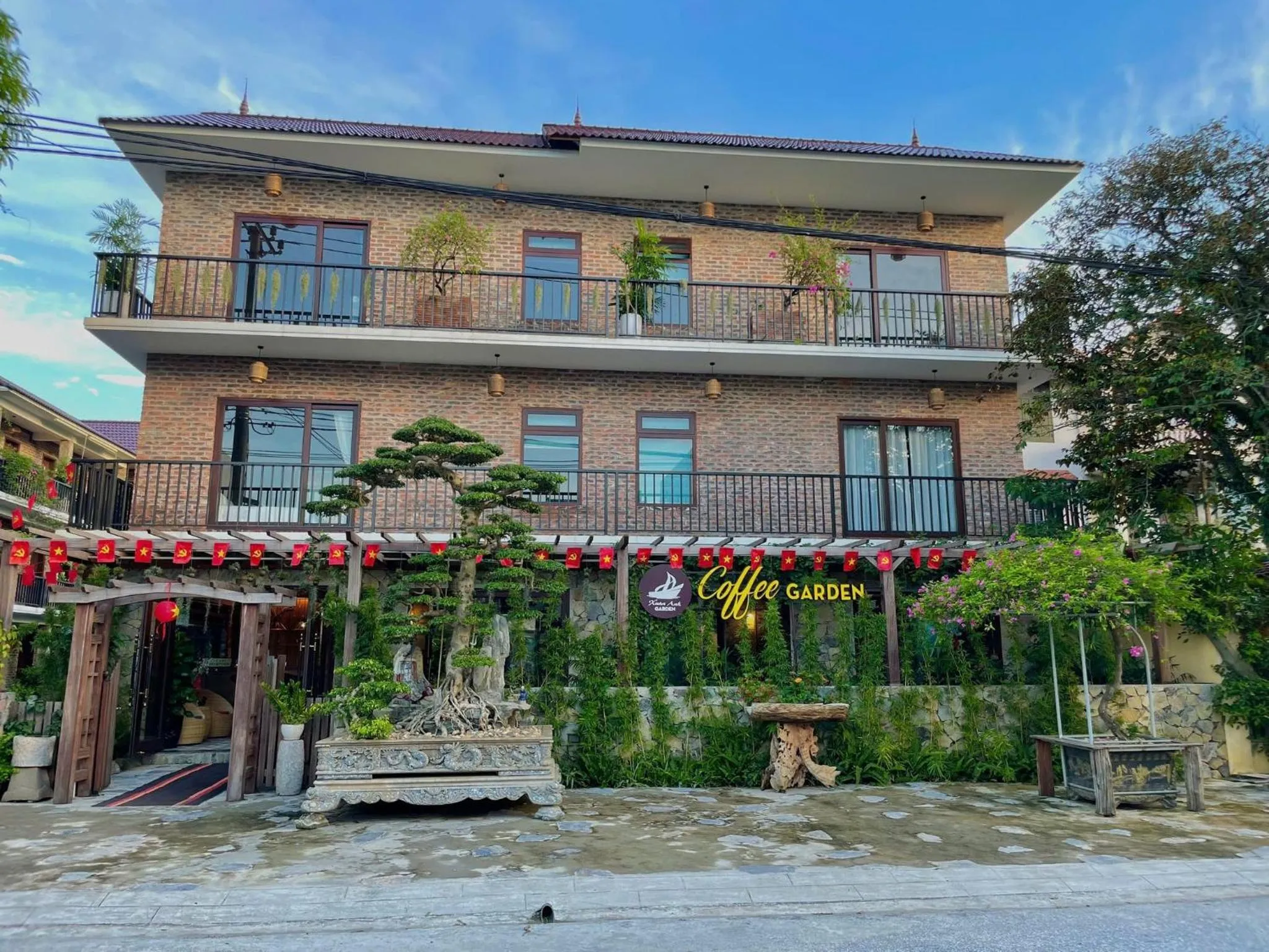 Property building in Xuân Anh Garden