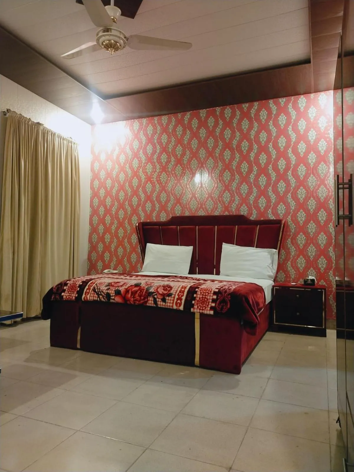 Bed in Hotel Royal Fort