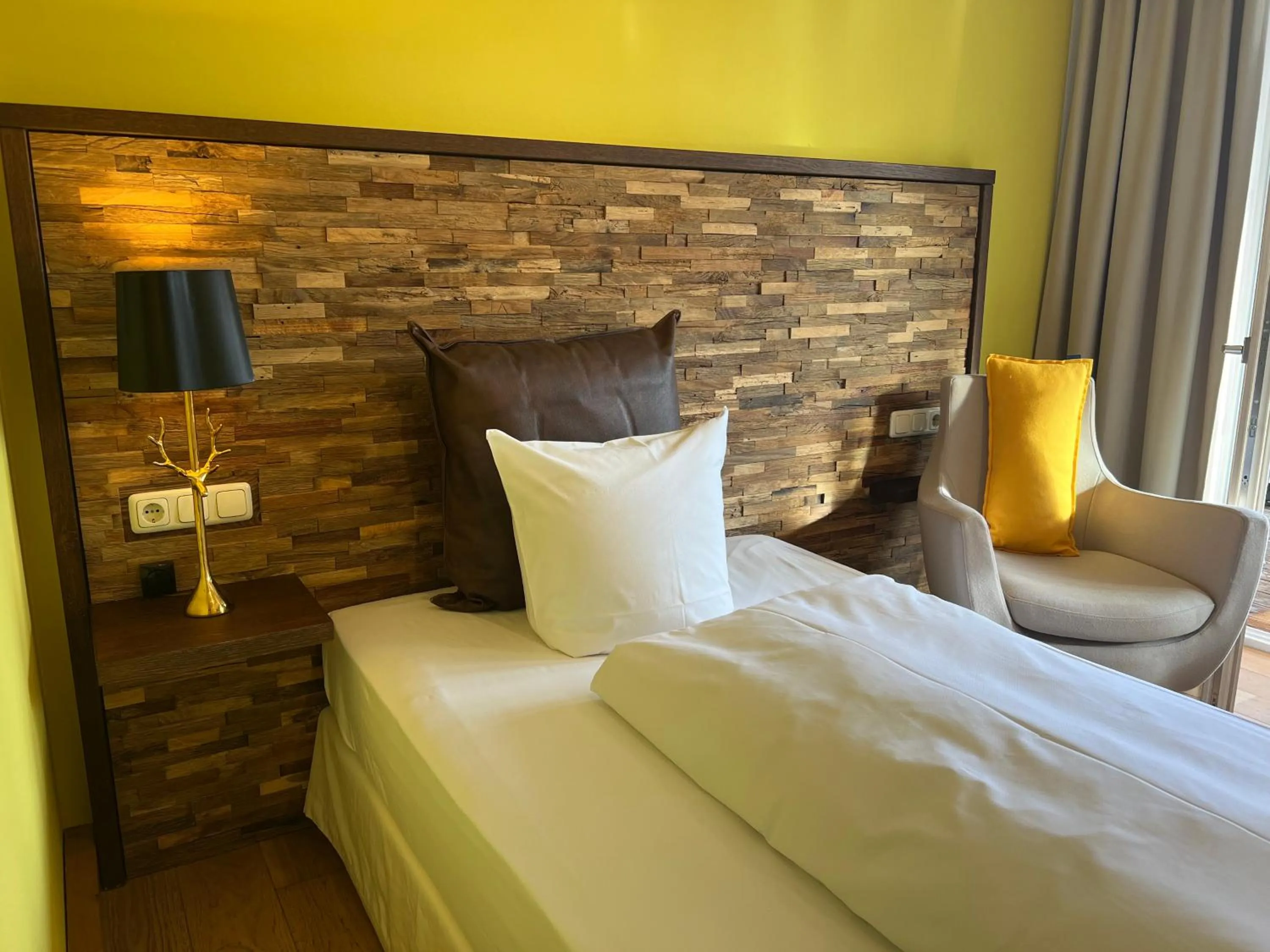 Bed in Aparthotel Parsberg GreenDesign