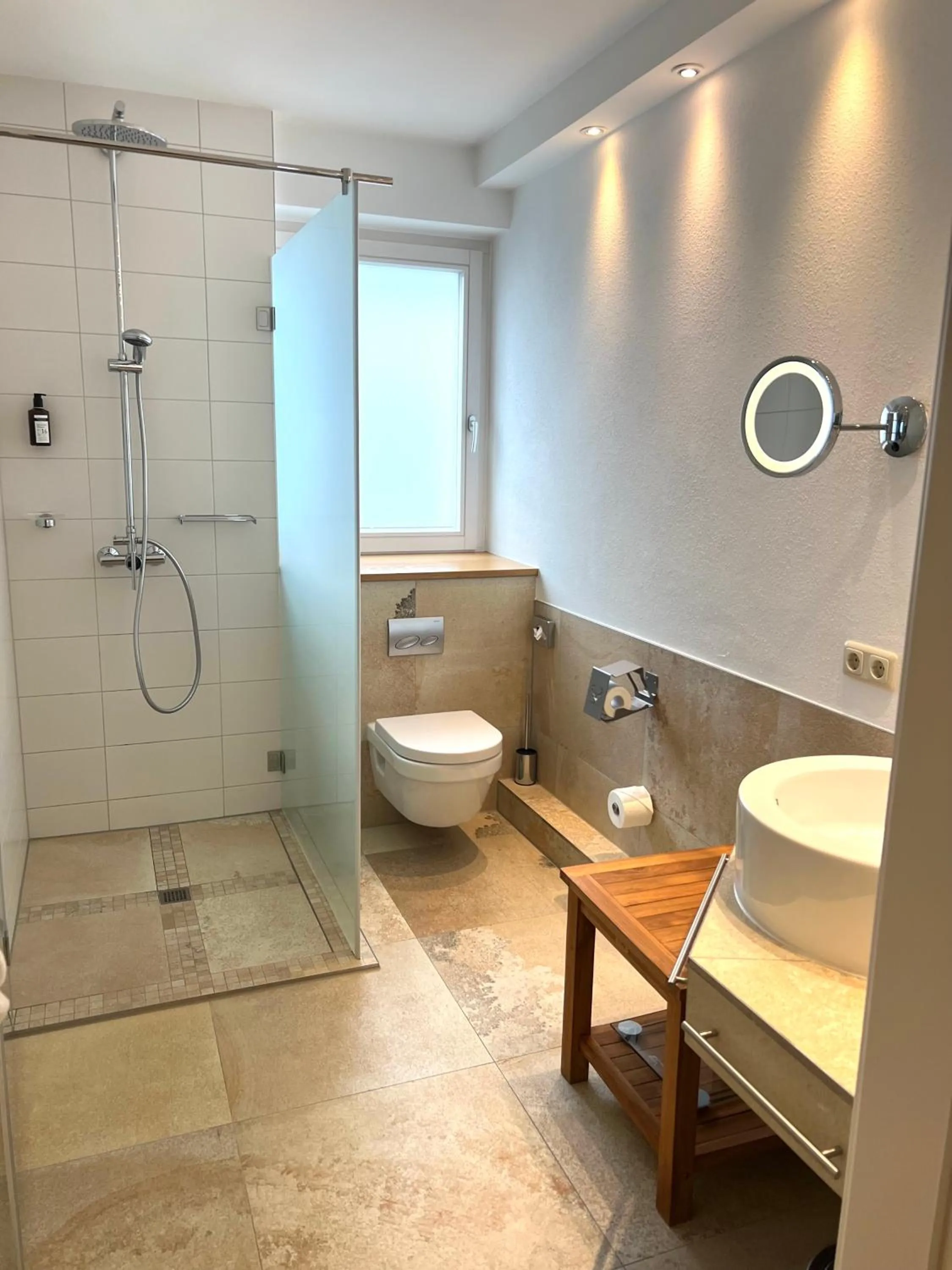 Shower in Aparthotel Parsberg GreenDesign