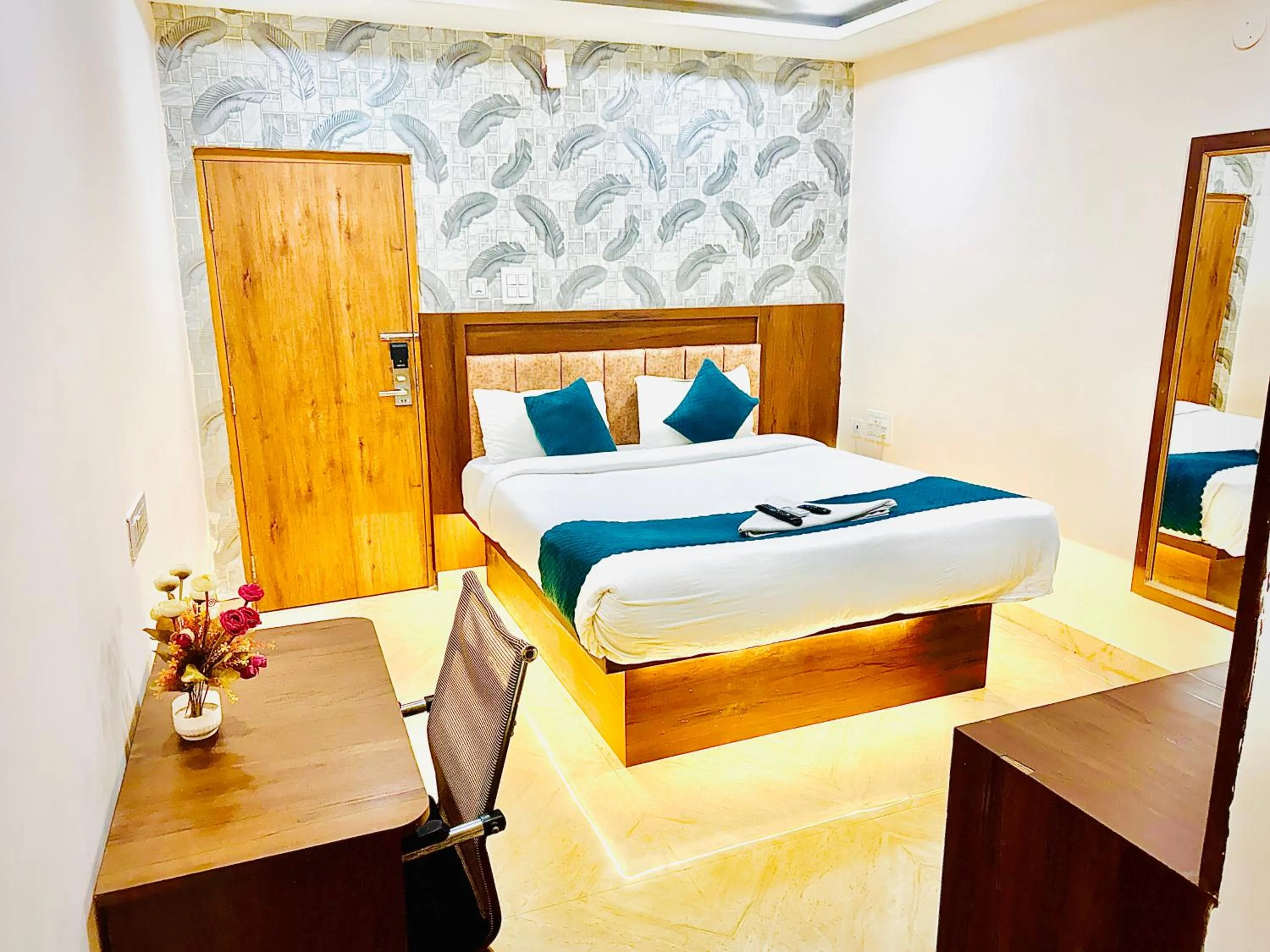 Bedroom, Bed in Hotel Eagle Grand Airport Zone