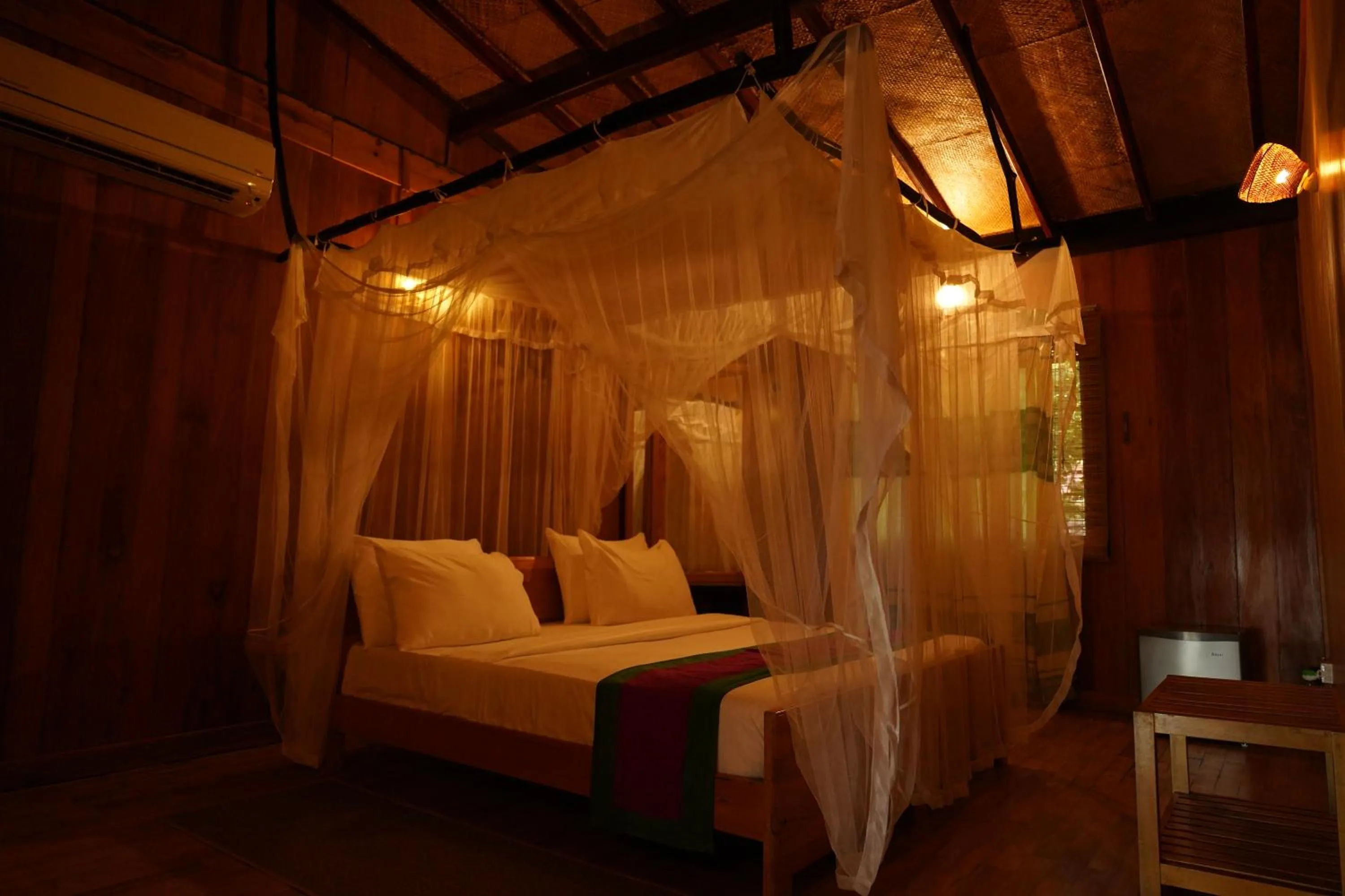 Bedroom, Bed in Lake Resort Bolgoda