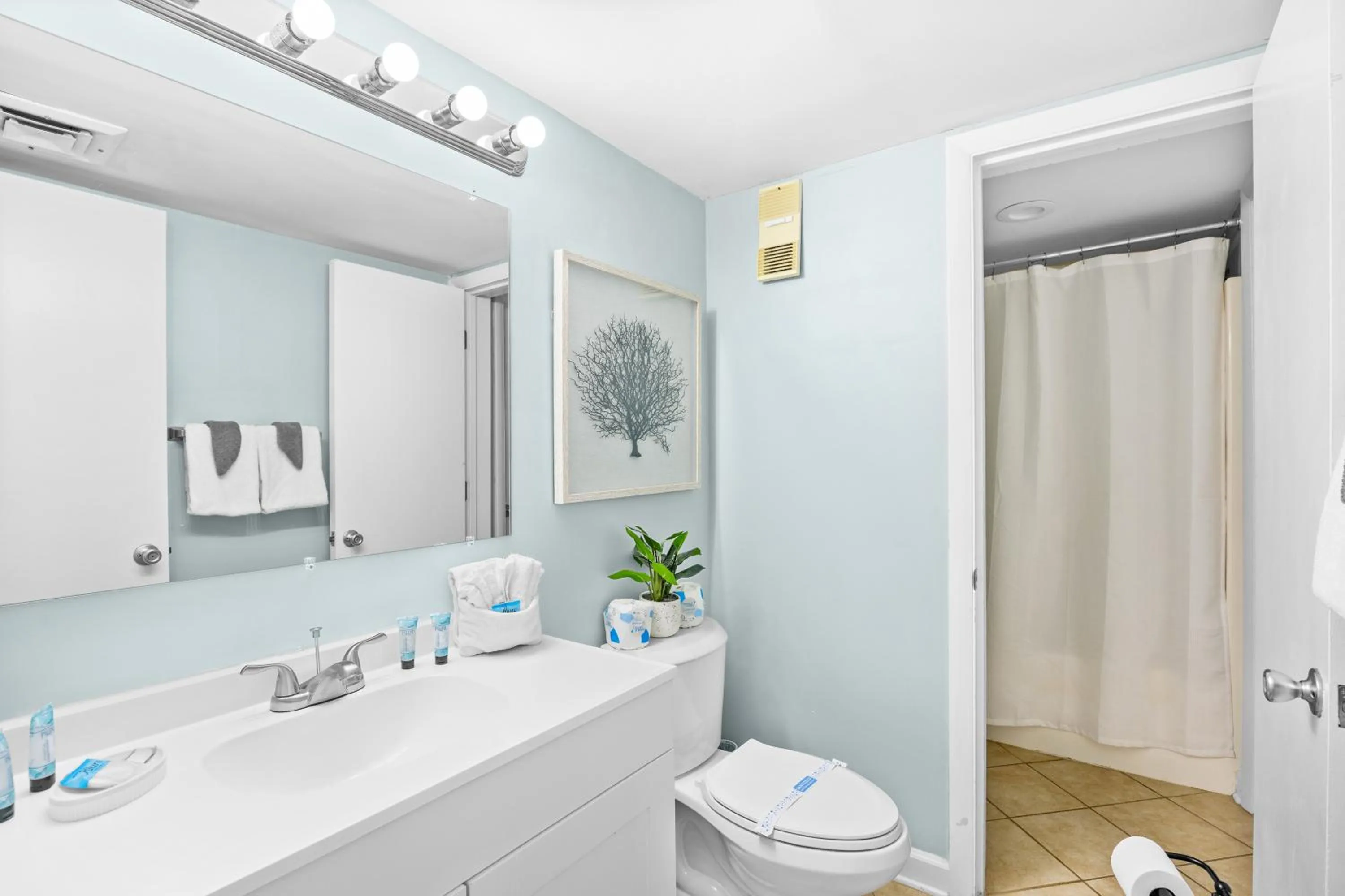 Toilet in Direct Ocean Front 3BR 3BA Beach Front