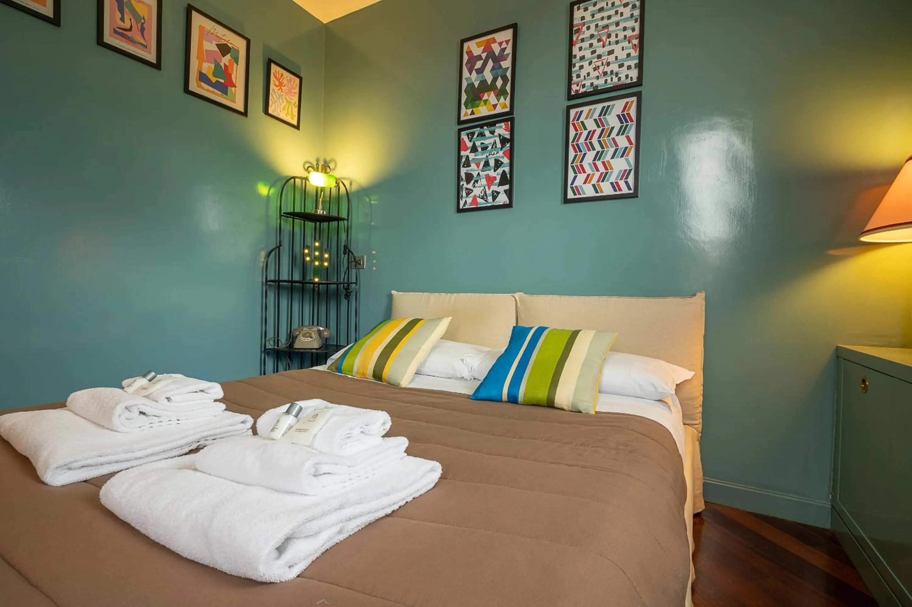 Photo of the whole room, Bed in Tiffany's apartment Flaminio