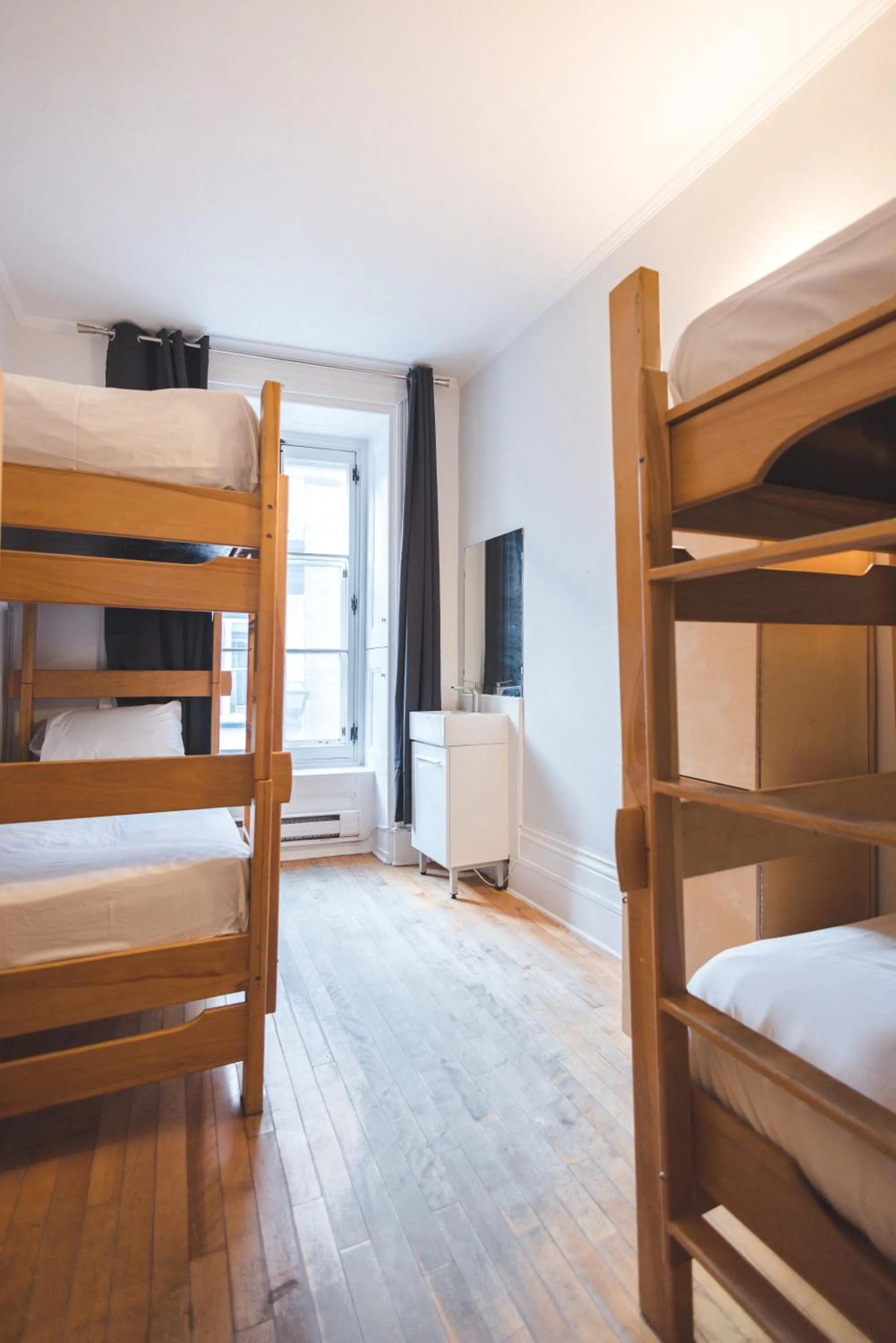 Bedroom, Bed in Auberge de la Paix