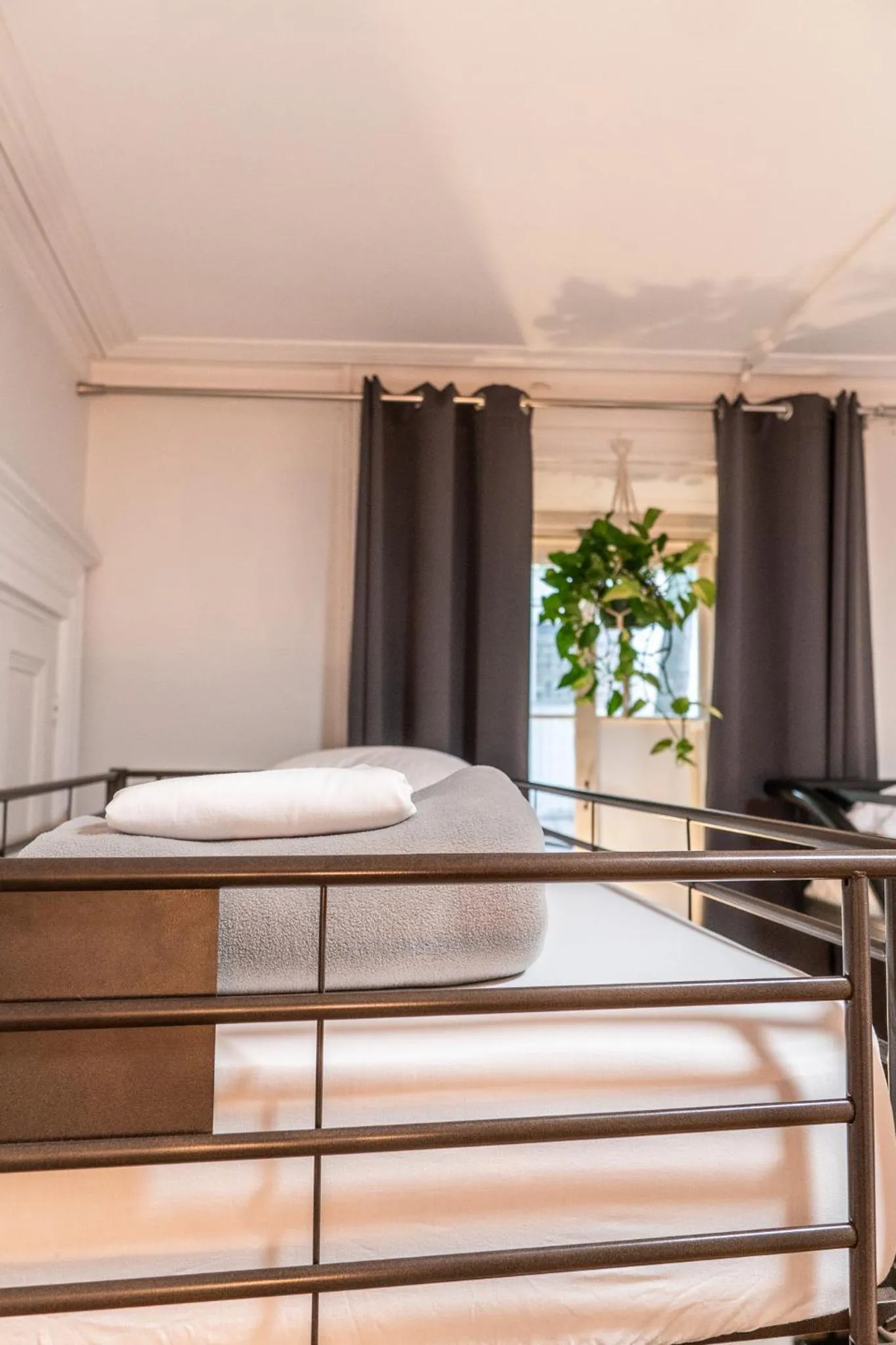 Bed in Auberge de la Paix