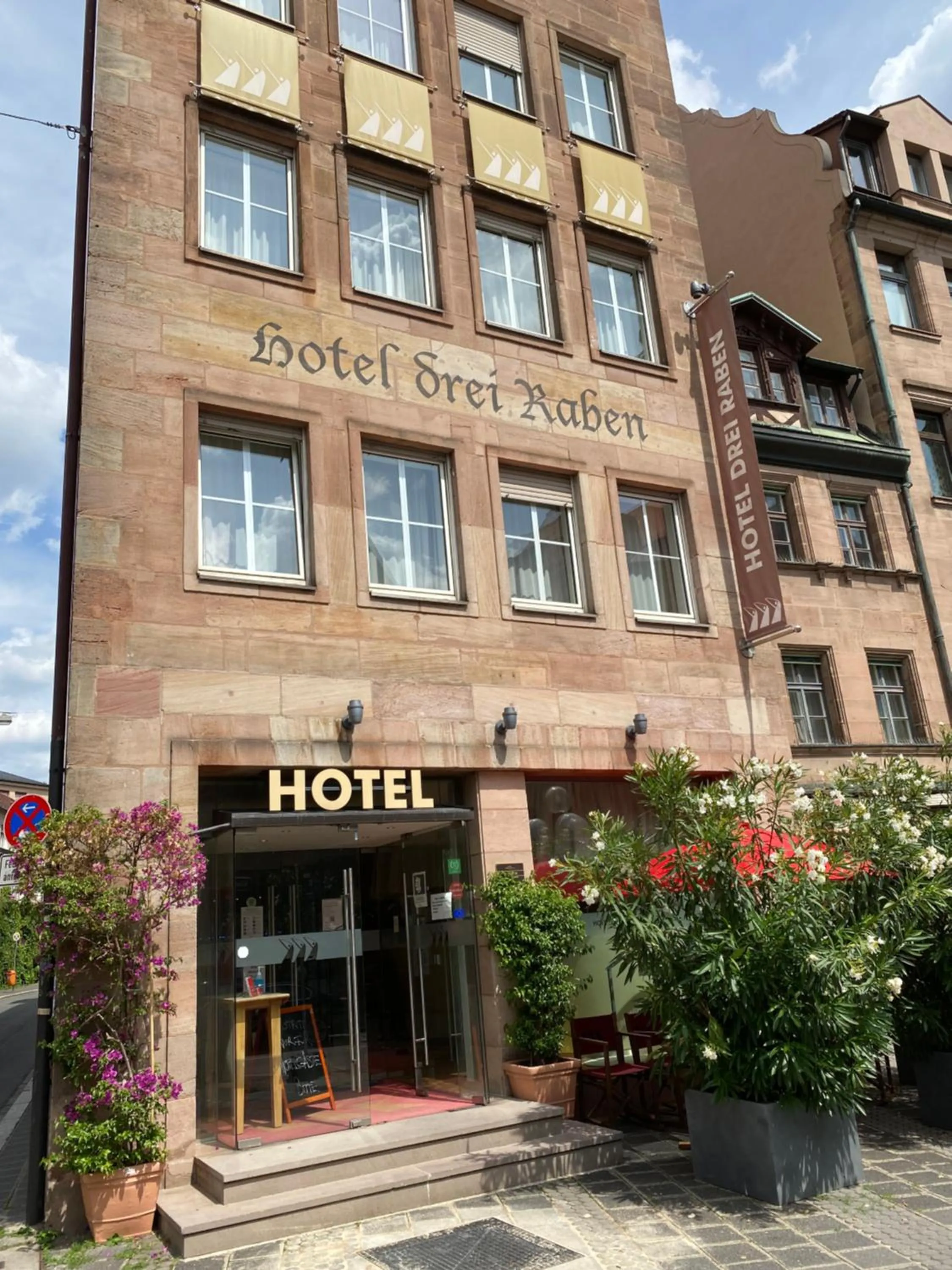 Property building in Hotel Drei Raben