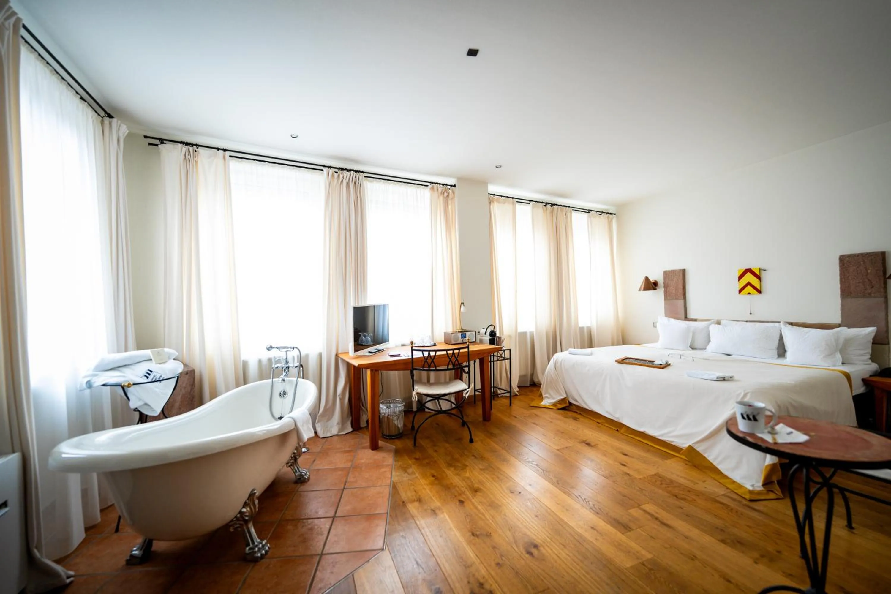 Photo of the whole room, Bed in Hotel Drei Raben