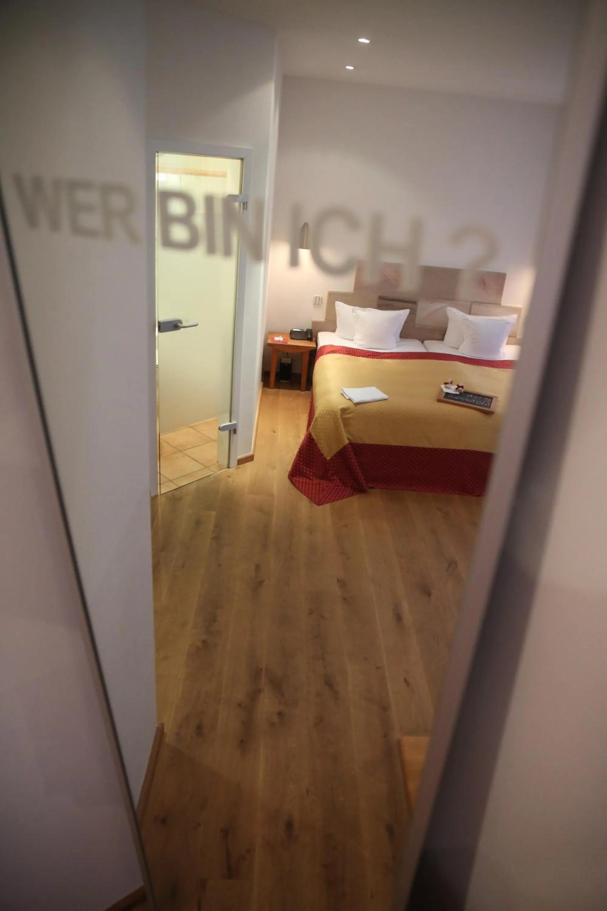 Photo of the whole room, Bed in Hotel Drei Raben