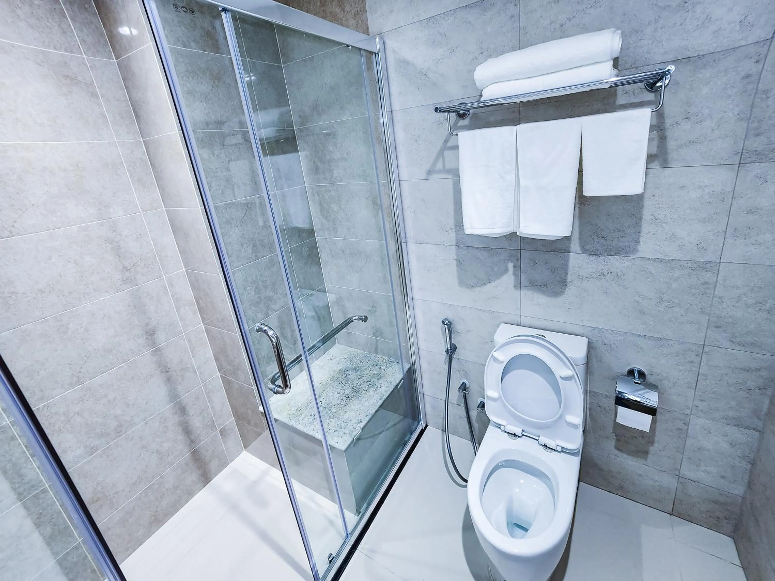 Shower in Sunny Canopy