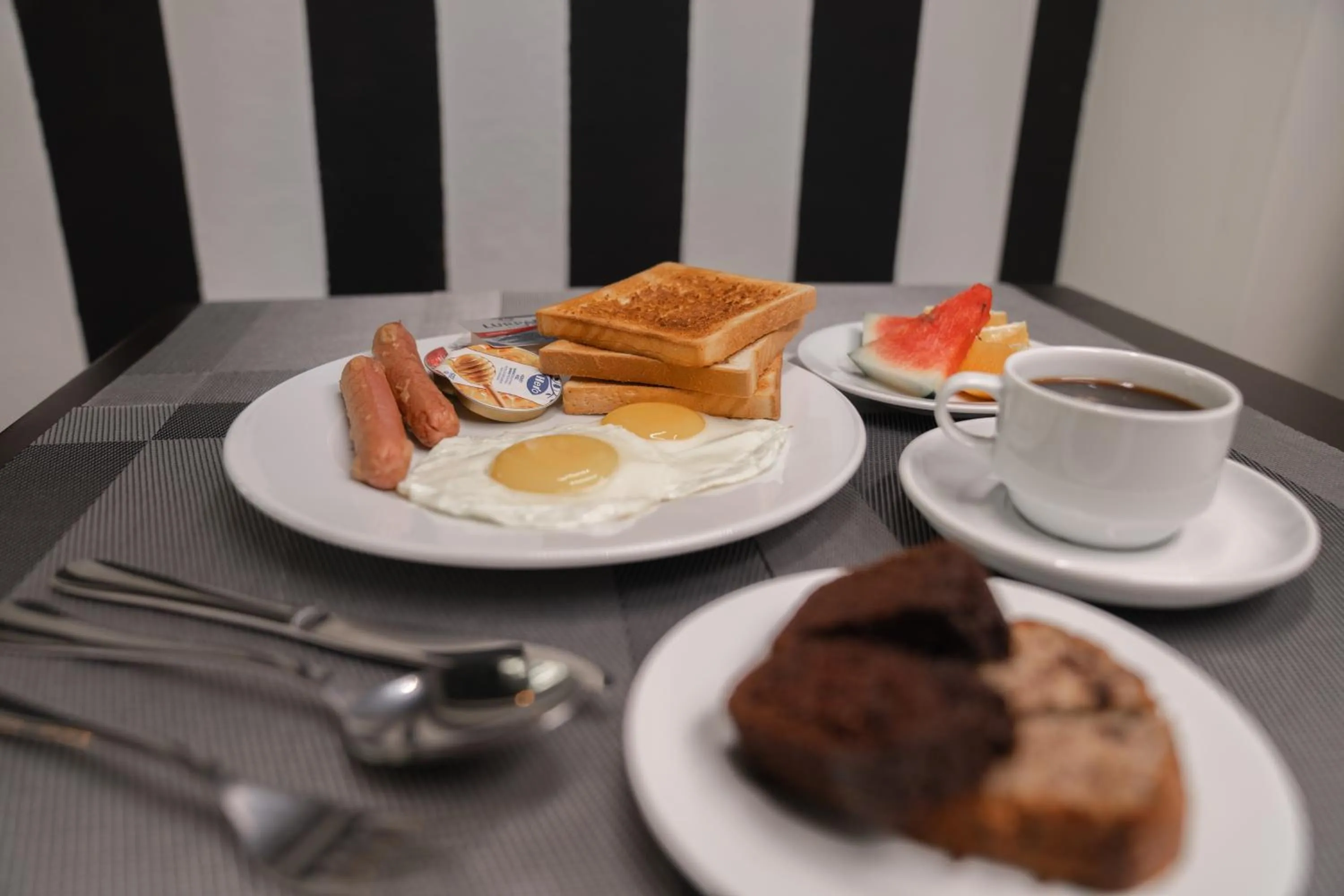 Restaurant/places to eat in Sunny Canopy