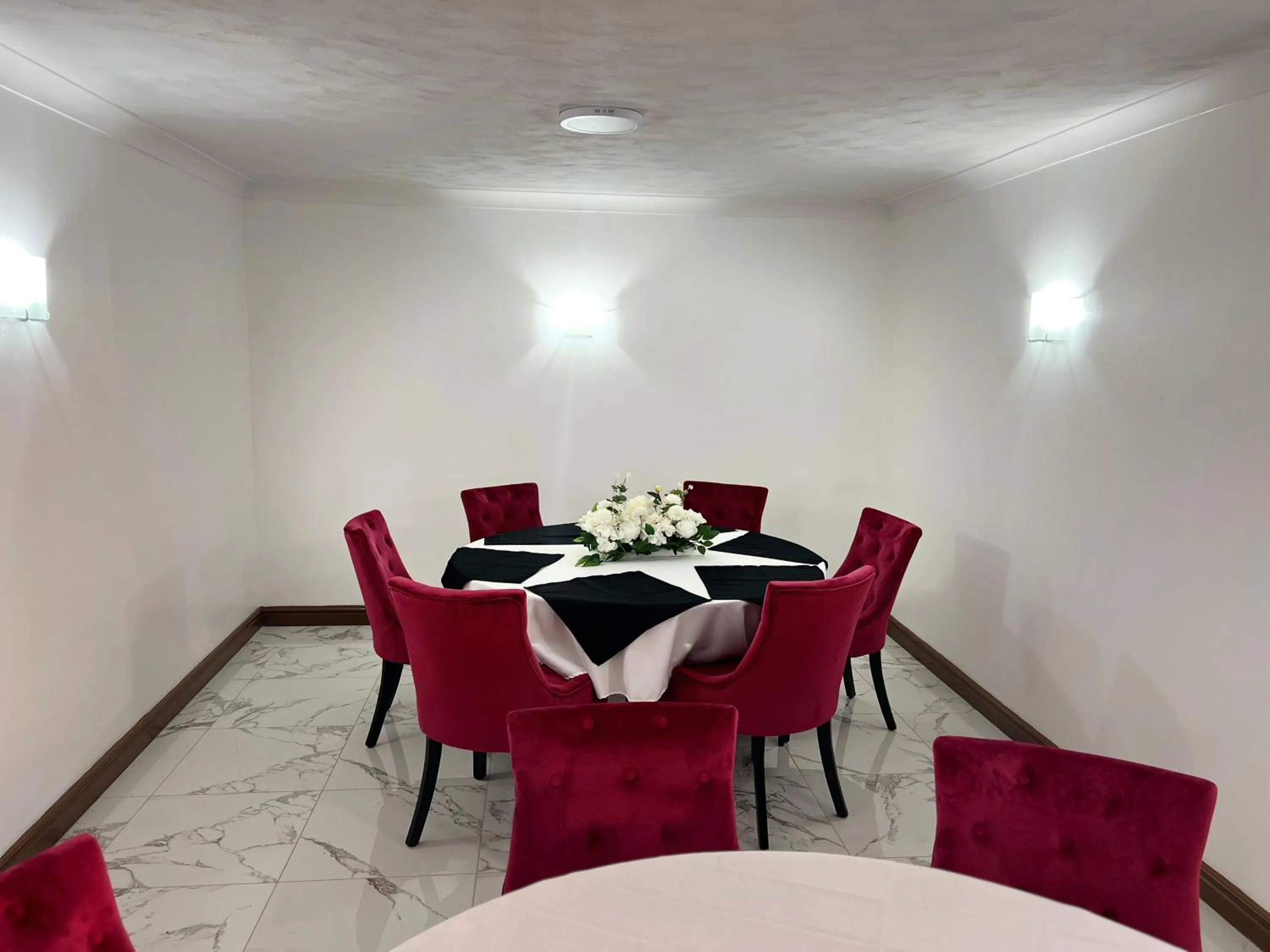 Restaurant/places to eat in Stay Inn Express, Cambridge