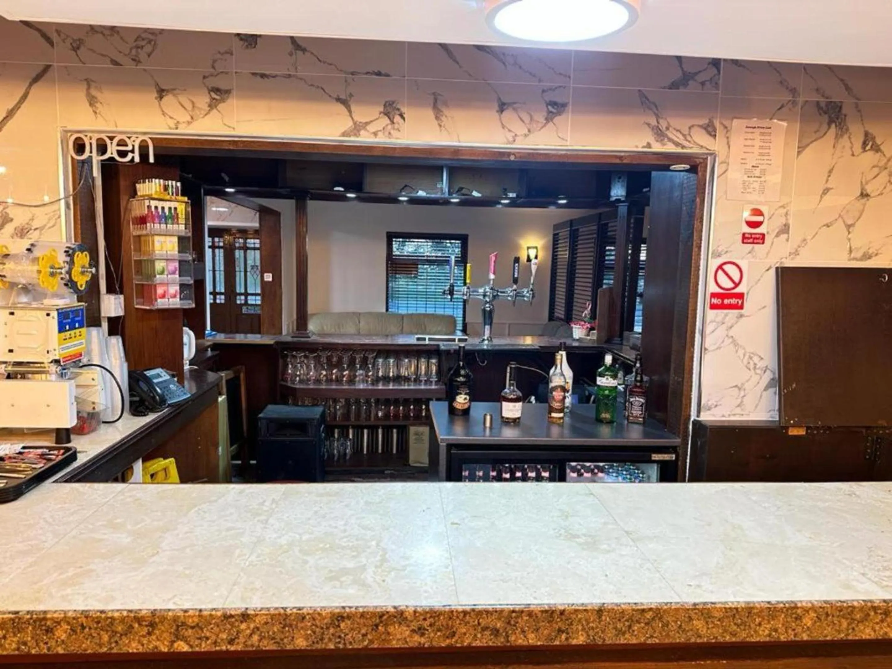 Lounge or bar in Stay Inn Express, Cambridge