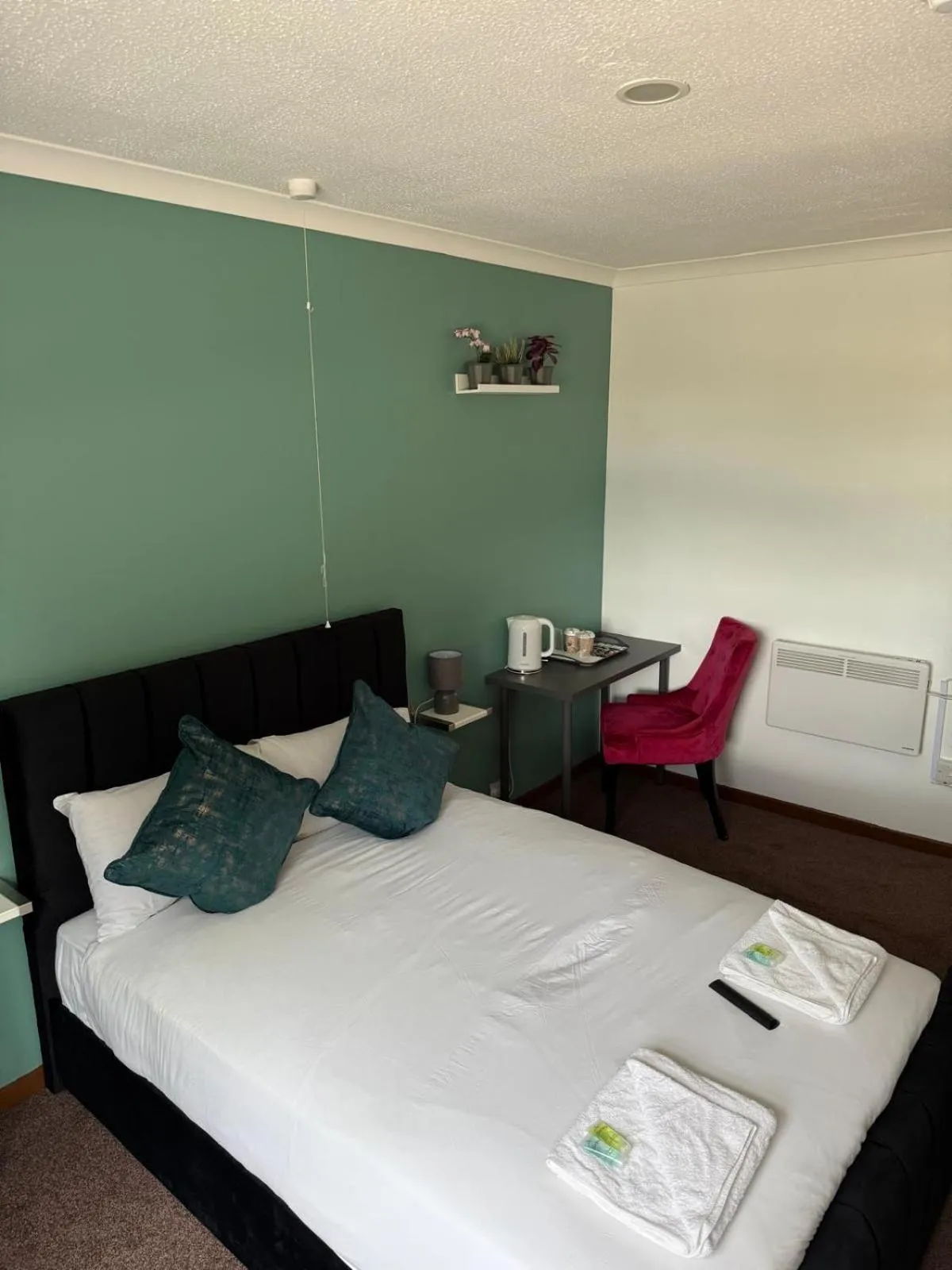 Photo of the whole room, Bed in Stay Inn Express, Cambridge