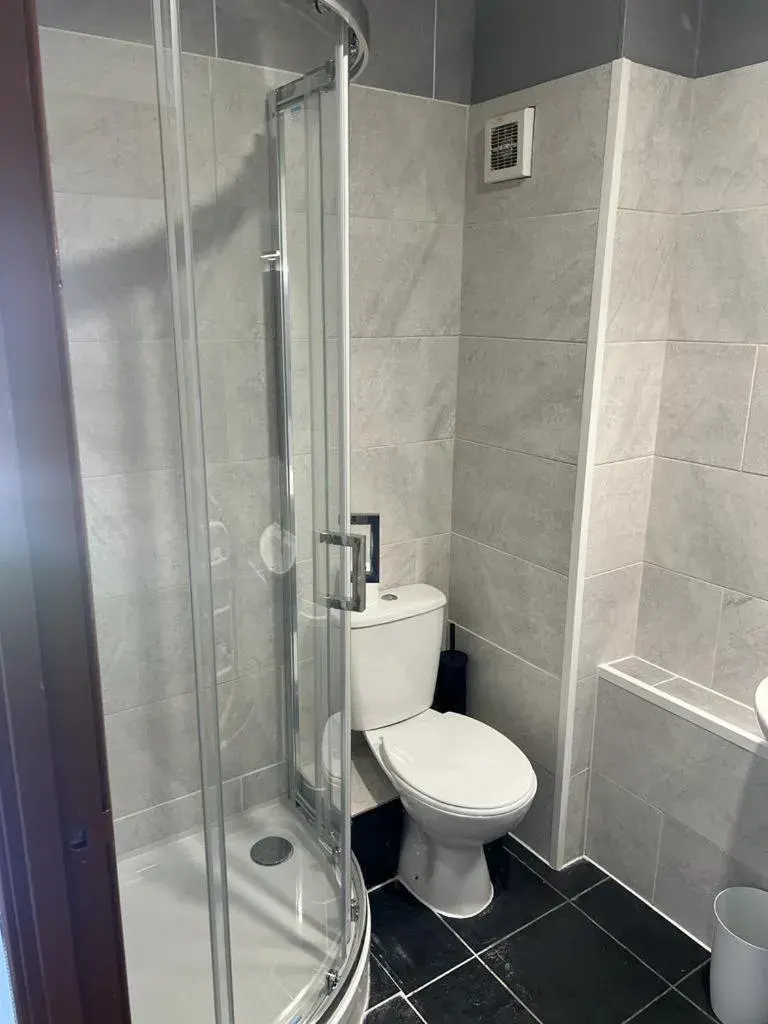 Basic Triple Room in Stay Inn Express, Cambridge Basic Triple Room in Stay Inn Express, Cambridge