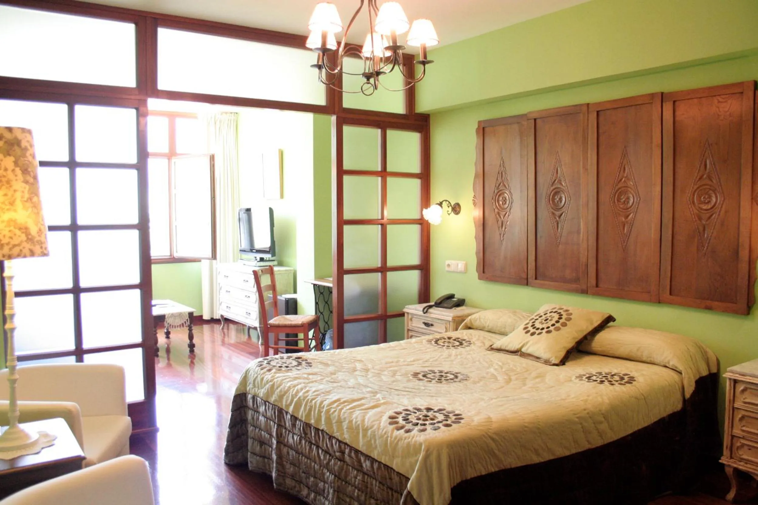 Photo of the whole room, Bed in Hotel Casa Vieja del Sastre