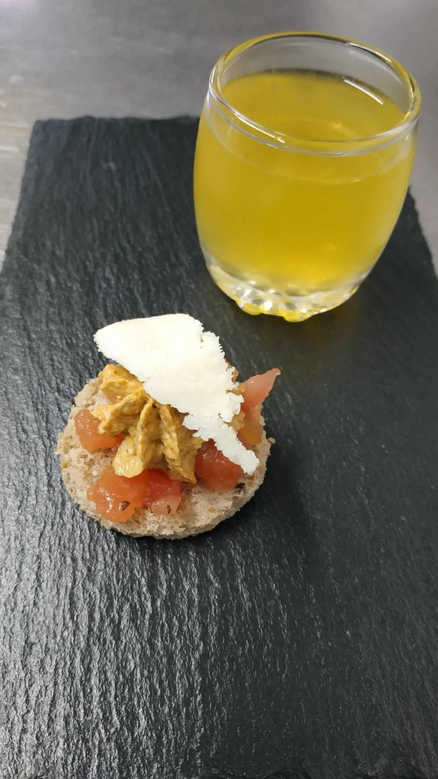 Food and drinks in Hotel Casa Vieja del Sastre