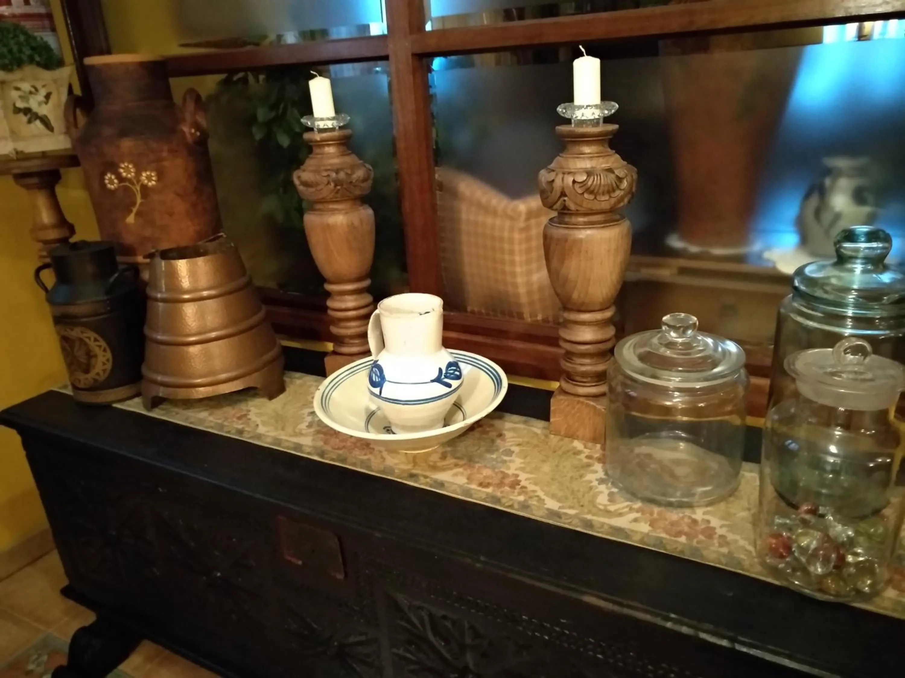 Decorative detail in Hotel Casa Vieja del Sastre