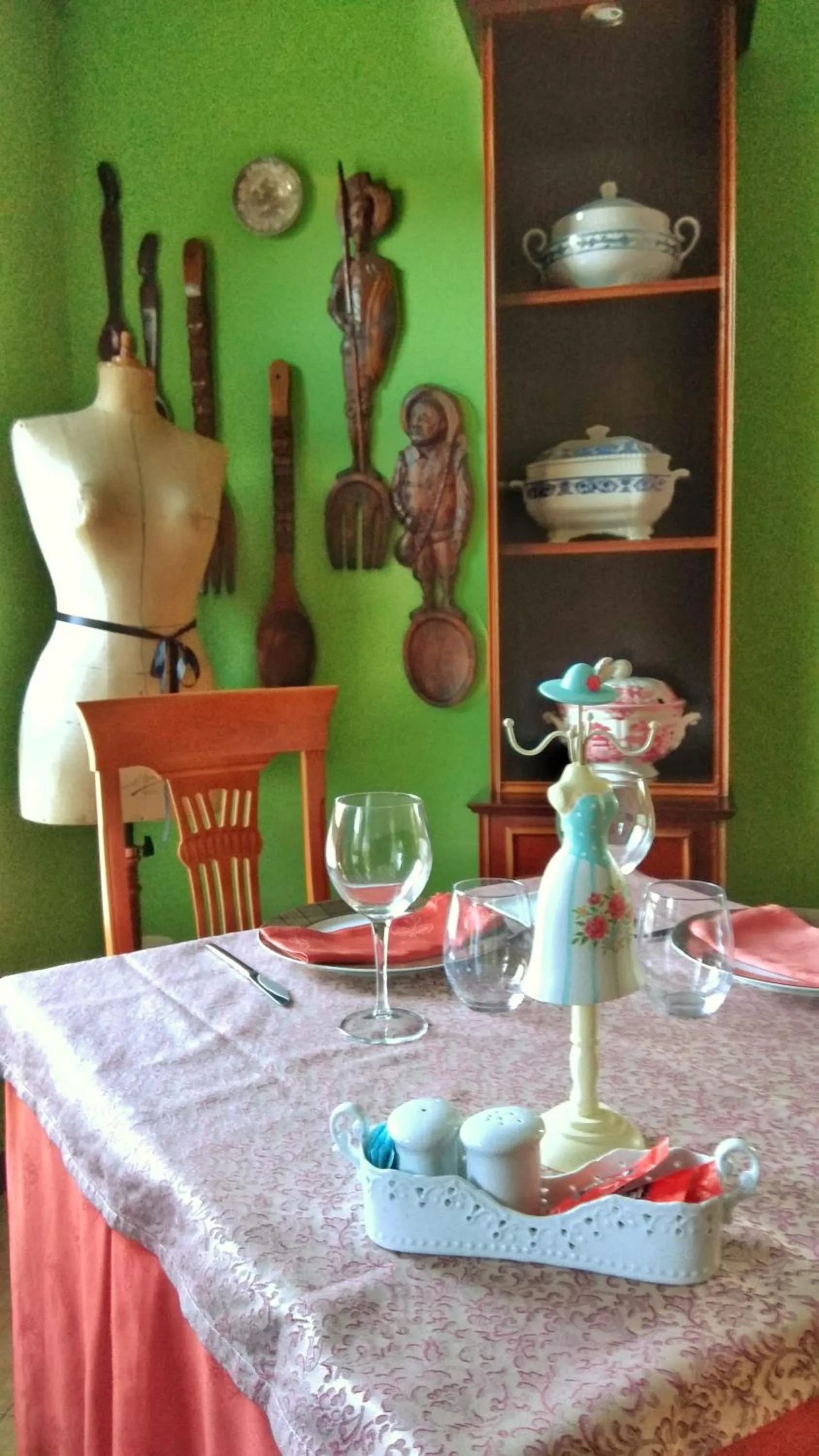 Restaurant/places to eat in Hotel Casa Vieja del Sastre