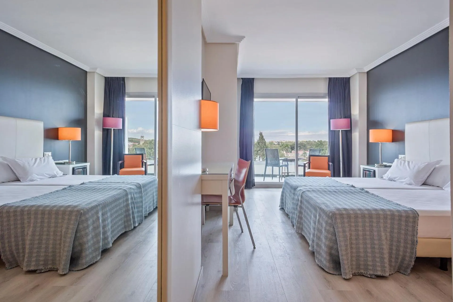 Bed in Hotel Balneario Playa de Comarruga