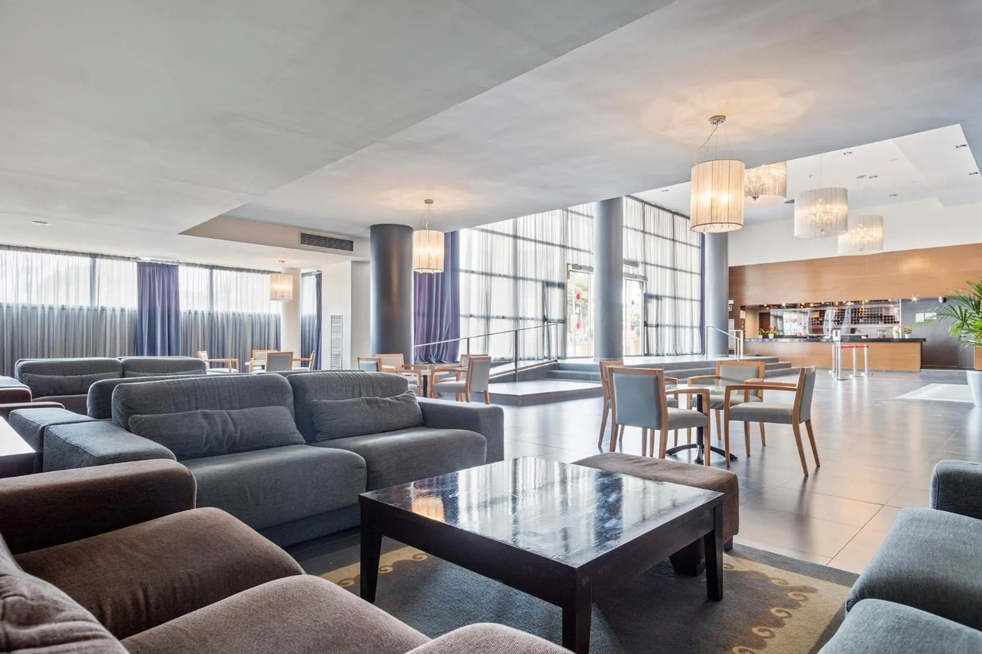 Lobby or reception in Hotel Balneario Playa de Comarruga