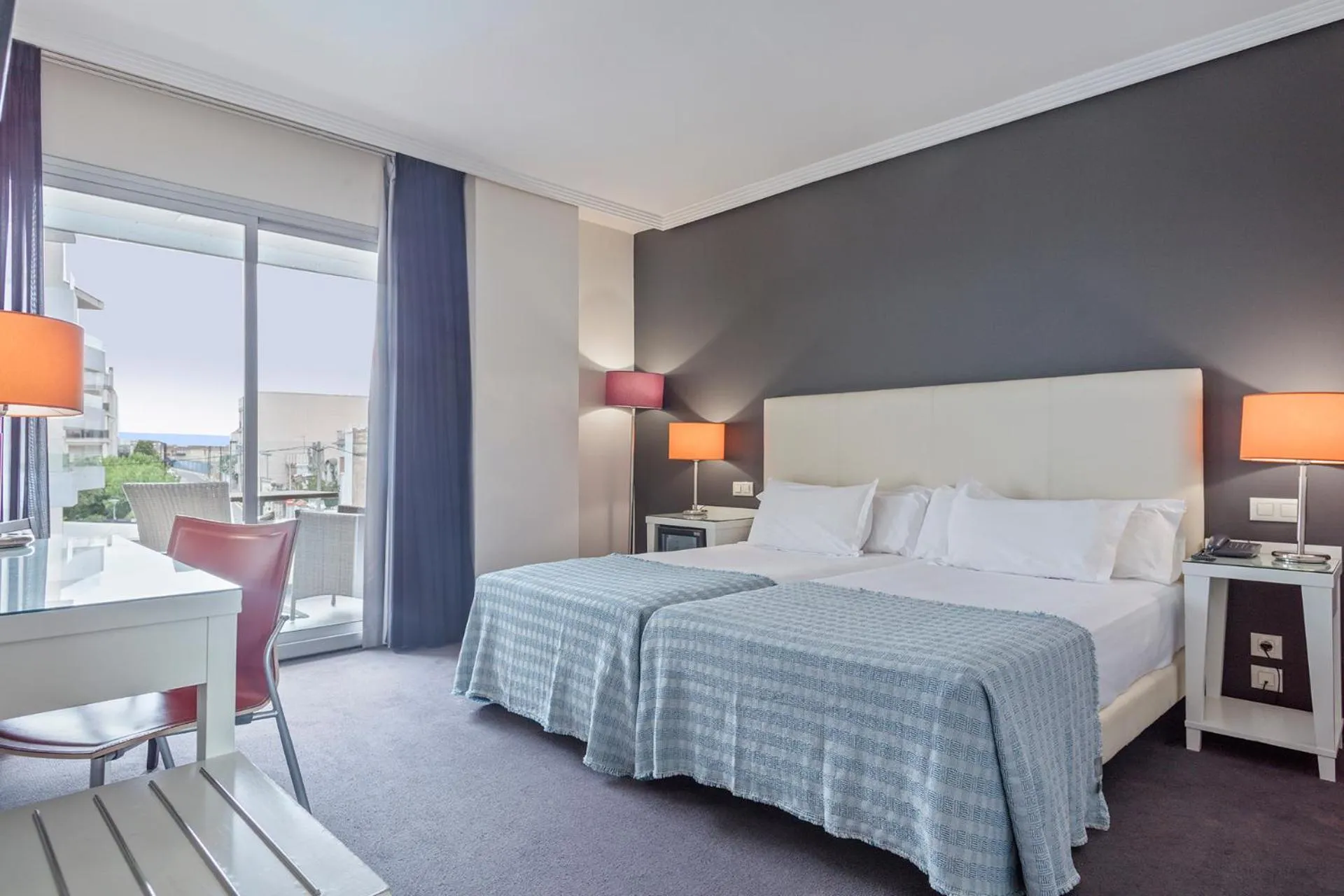 Photo of the whole room, Bed in Hotel Balneario Playa de Comarruga