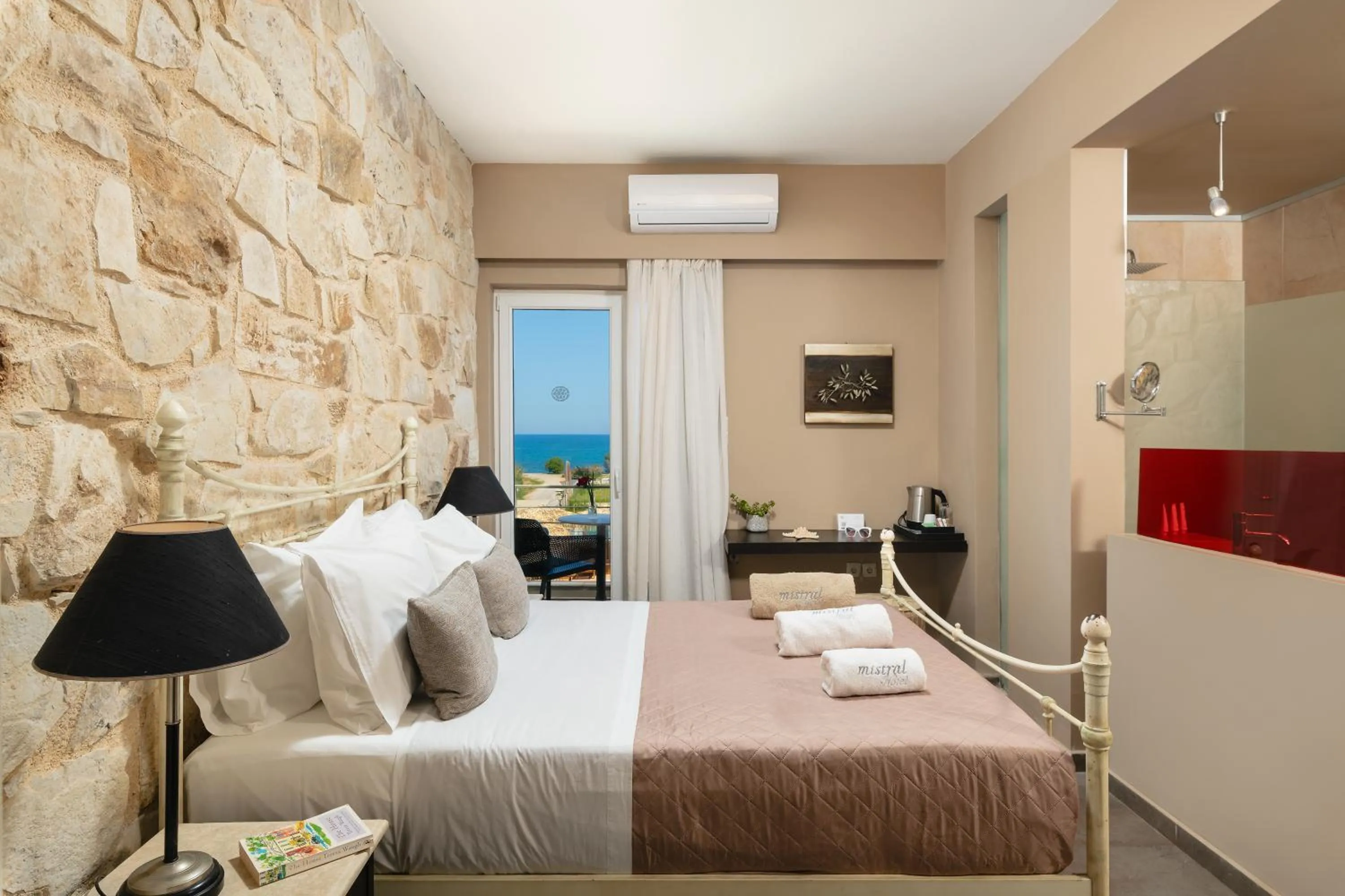 Bed in Mistral Hotel - For Solo Travelers