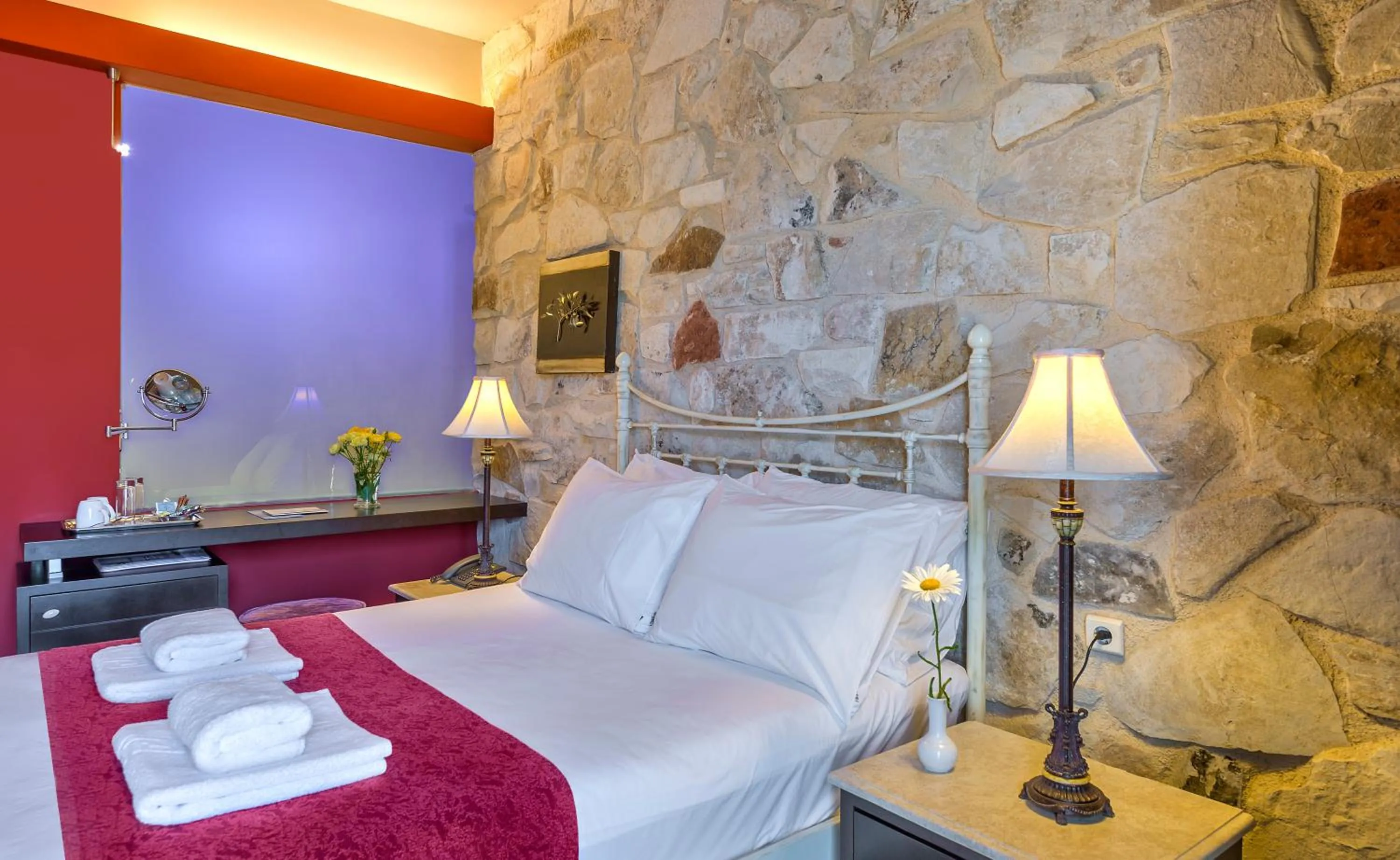 Bed in Mistral Hotel - For Solo Travelers