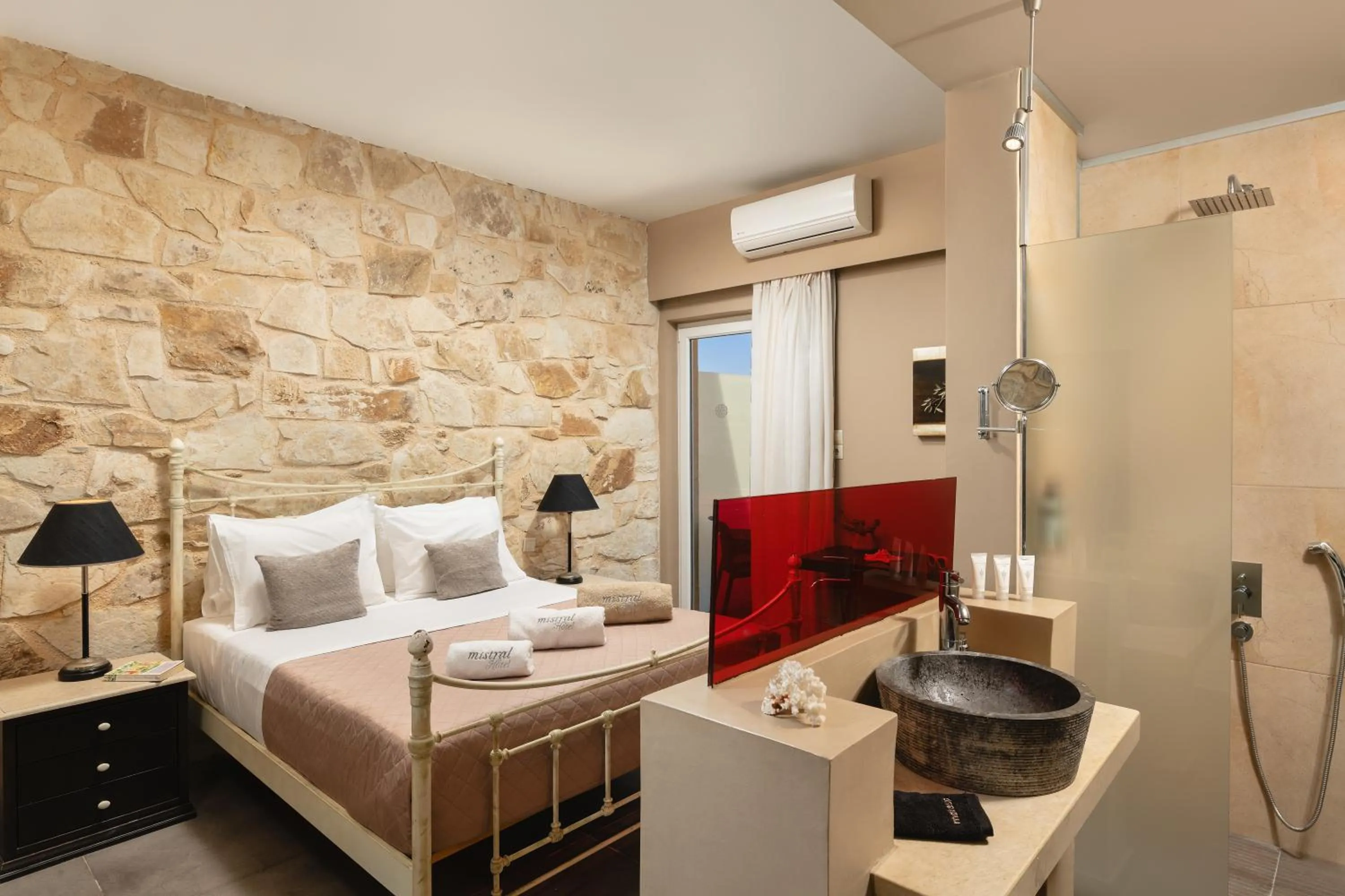 Bed in Mistral Hotel - For Solo Travelers